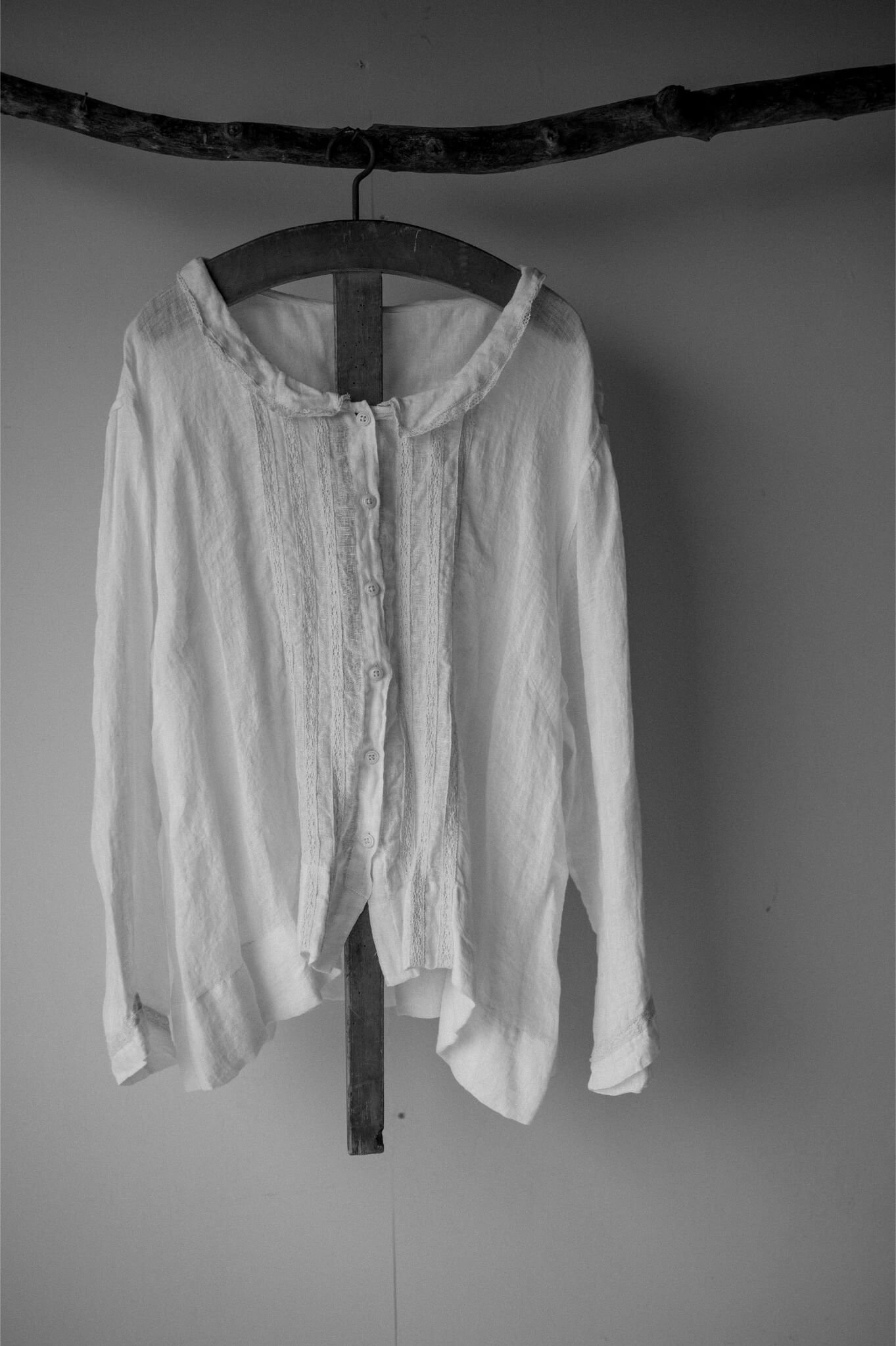 Cream Farndale blouse(1).jpg