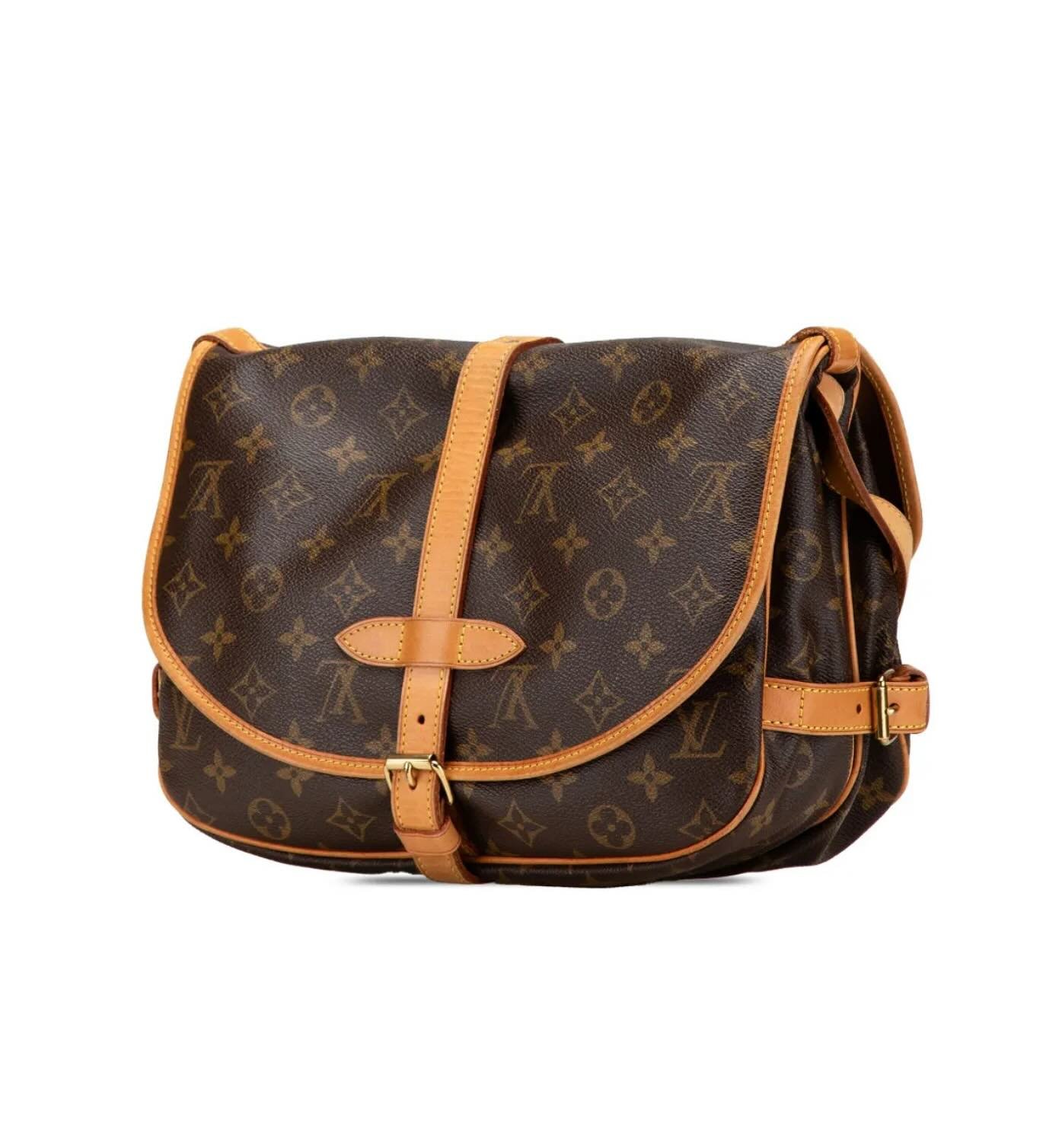 Pre-owned 2001 monogram Louis Vuitton 2001 Saumur 30 crossbody bag. Excellent condition no tears or rips in vachetta leather. Please DM for inquiries or further information. Verified receipt included. 

#recycle♻️ #fashion #preloved #consignment #hig
