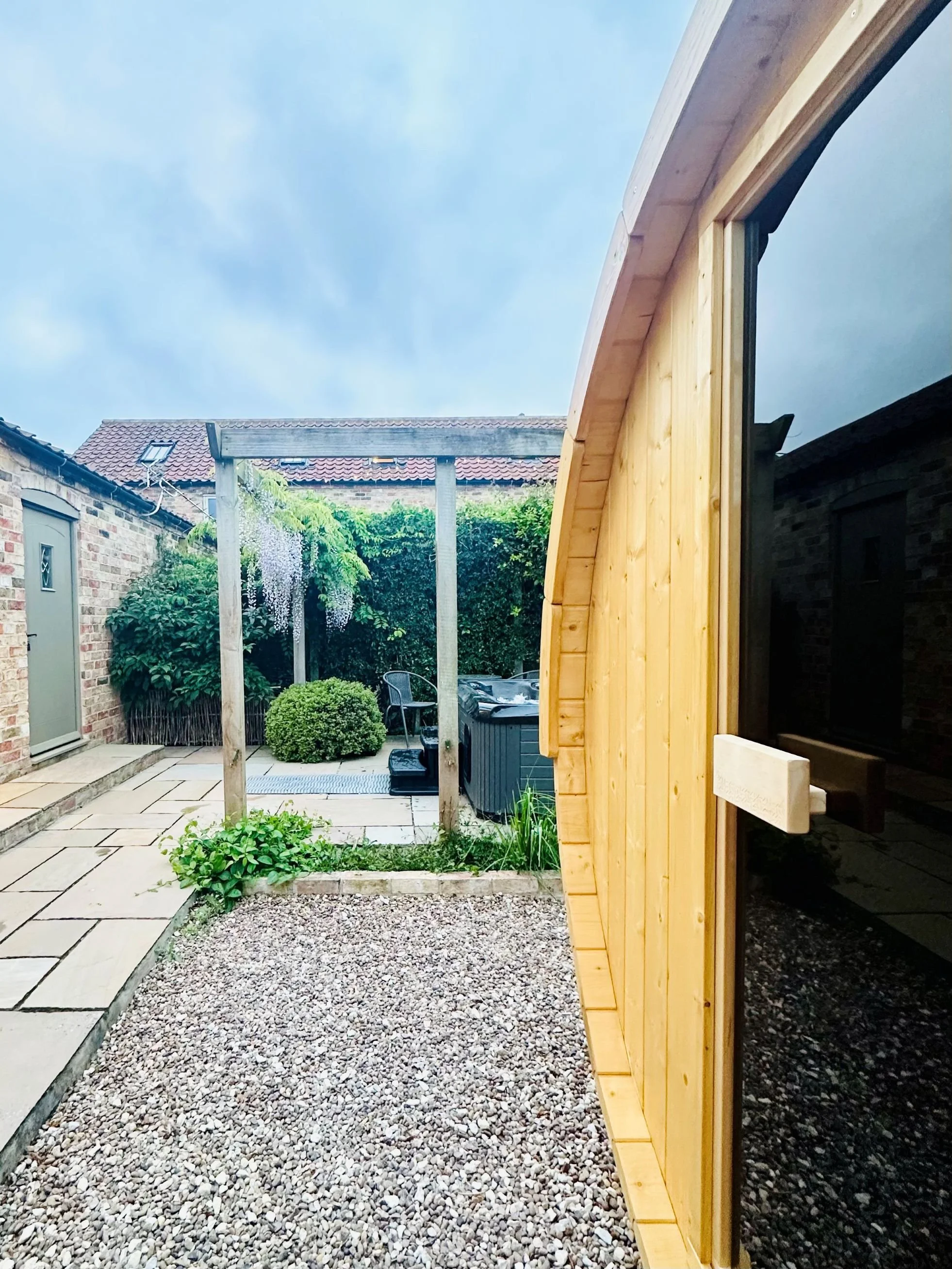 Hot tub and sauna breaks Lincolnshire
