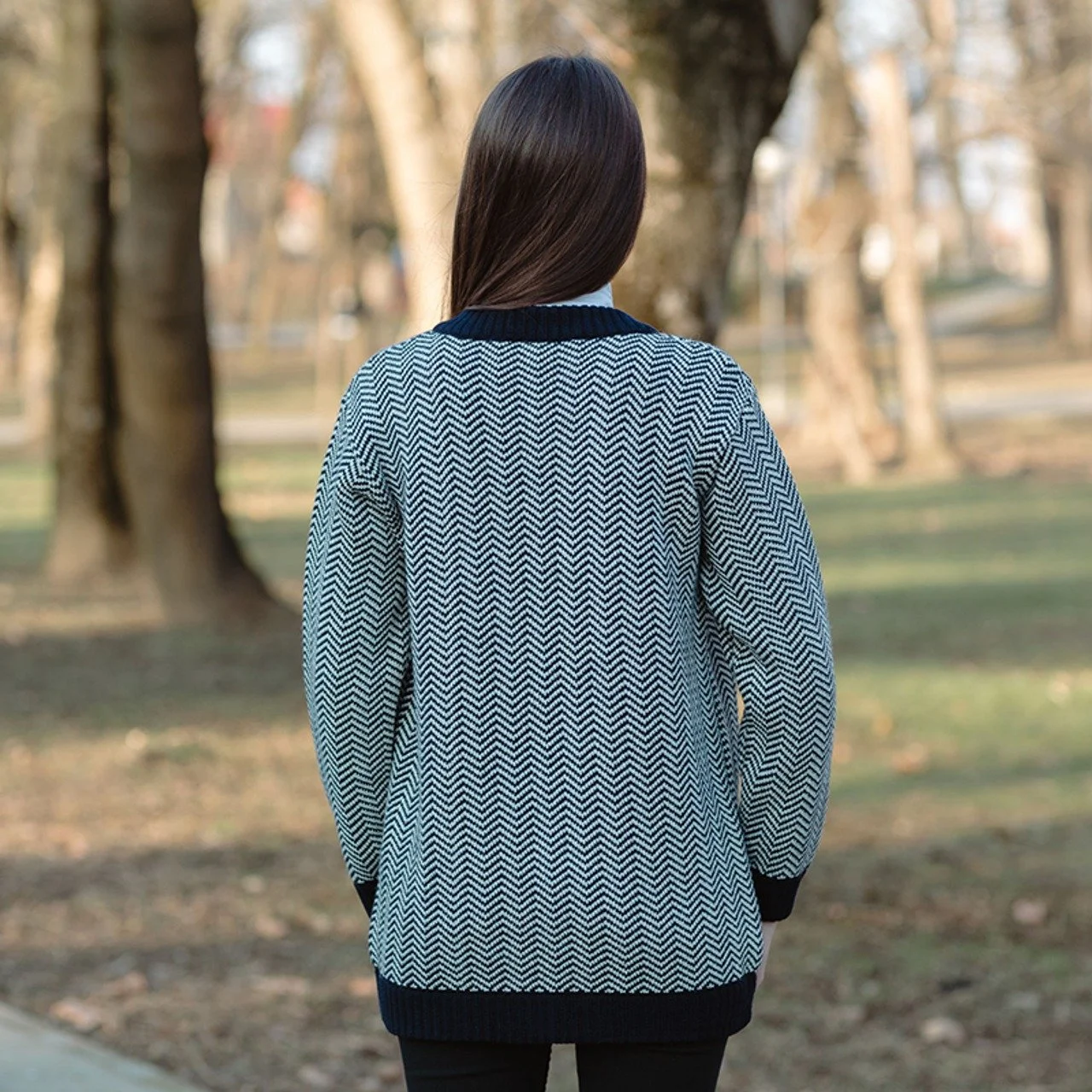 Herringbone Lumber Cardigan - Back- Navy- AWL158-304.jpg