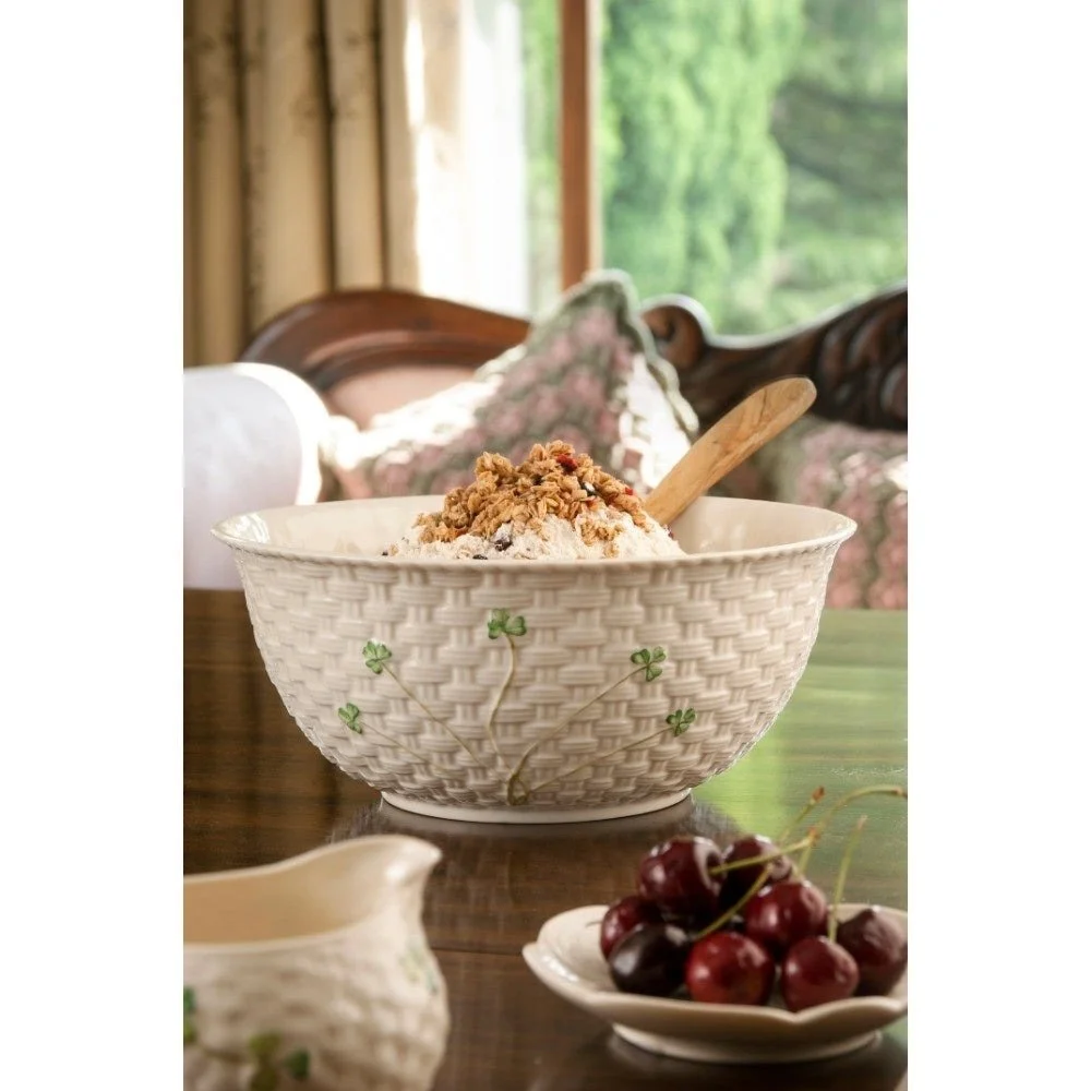 Belleek Classic Shamrock Mixing Bowl-1316.jpg