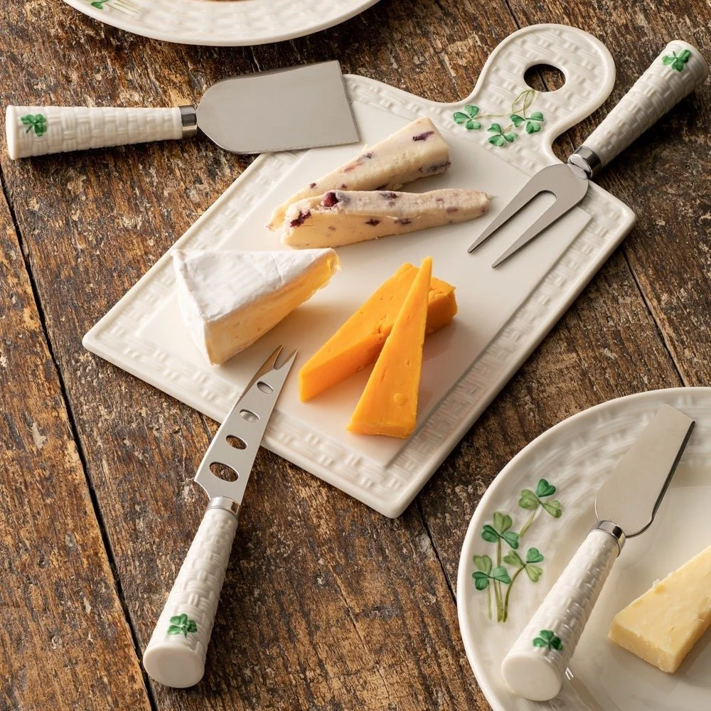Belleek Classic Shamrock Cheese Knife Set of 4-179.jpg