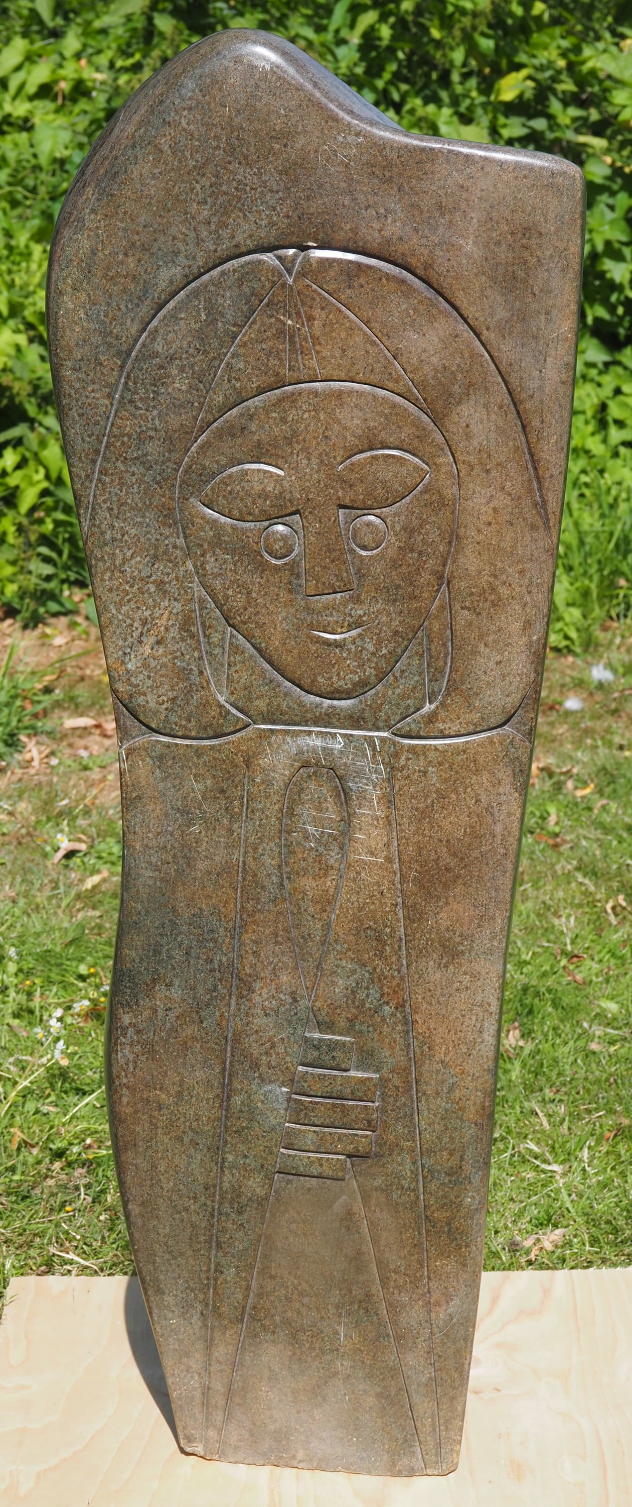 HENRY MUNYARADZI (1931–1998) Bride , 1984 
Brown Serpentine 
82 x 28.5 x 12.5 cm