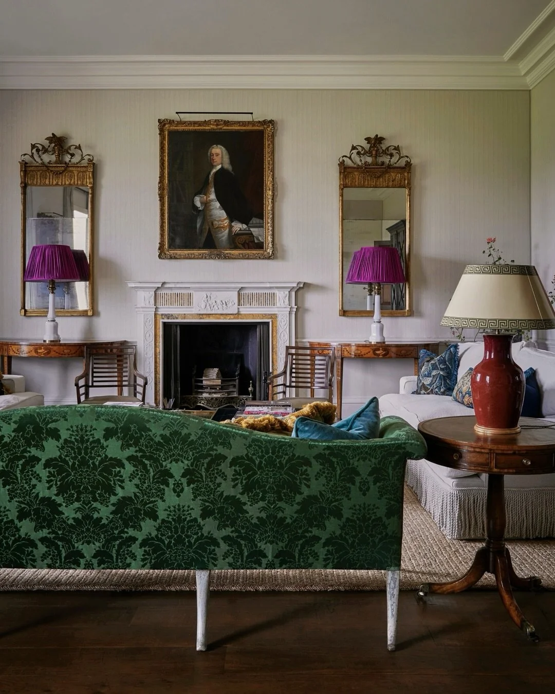 Studiolo. is interested in the conversations that emerge when art, interiors and the spaces we inhabit come together. Set within the historic College Garden and Cloisters of Westminster Abbey, our London event explores how context shapes the way we e