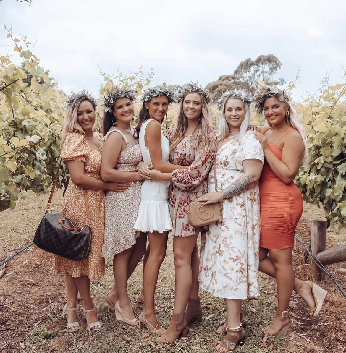 Sunshine, laughter and a little floral magic 🌿💫

Our spring and summer weekends are booking fast! If you&rsquo;re dreaming of a flower crown workshop for your hens, birthday or girls&rsquo; day out, now&rsquo;s the time to lock it in!

Tap the link