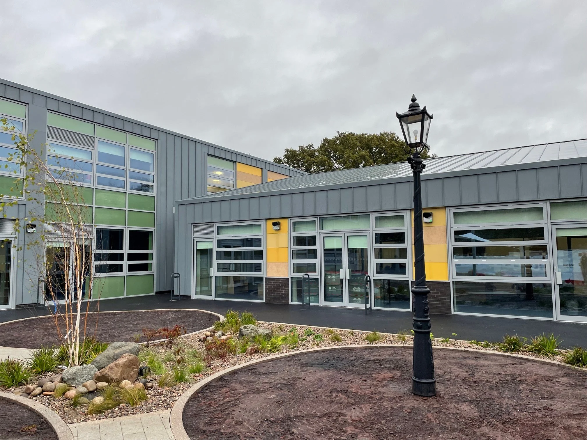 Hillbourne School 2.jpg