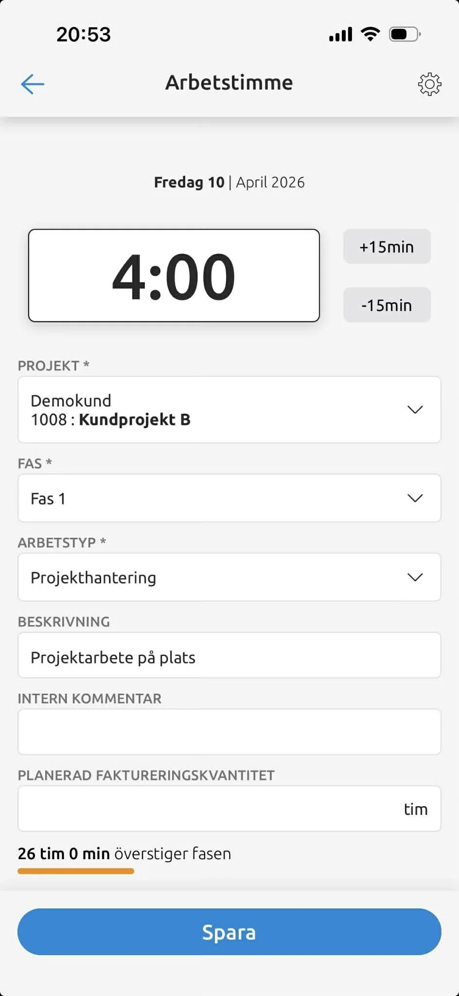 Bilden visar nästa steg i tidrapportering i Severa mot projekt i app för mobiltelefonen.
