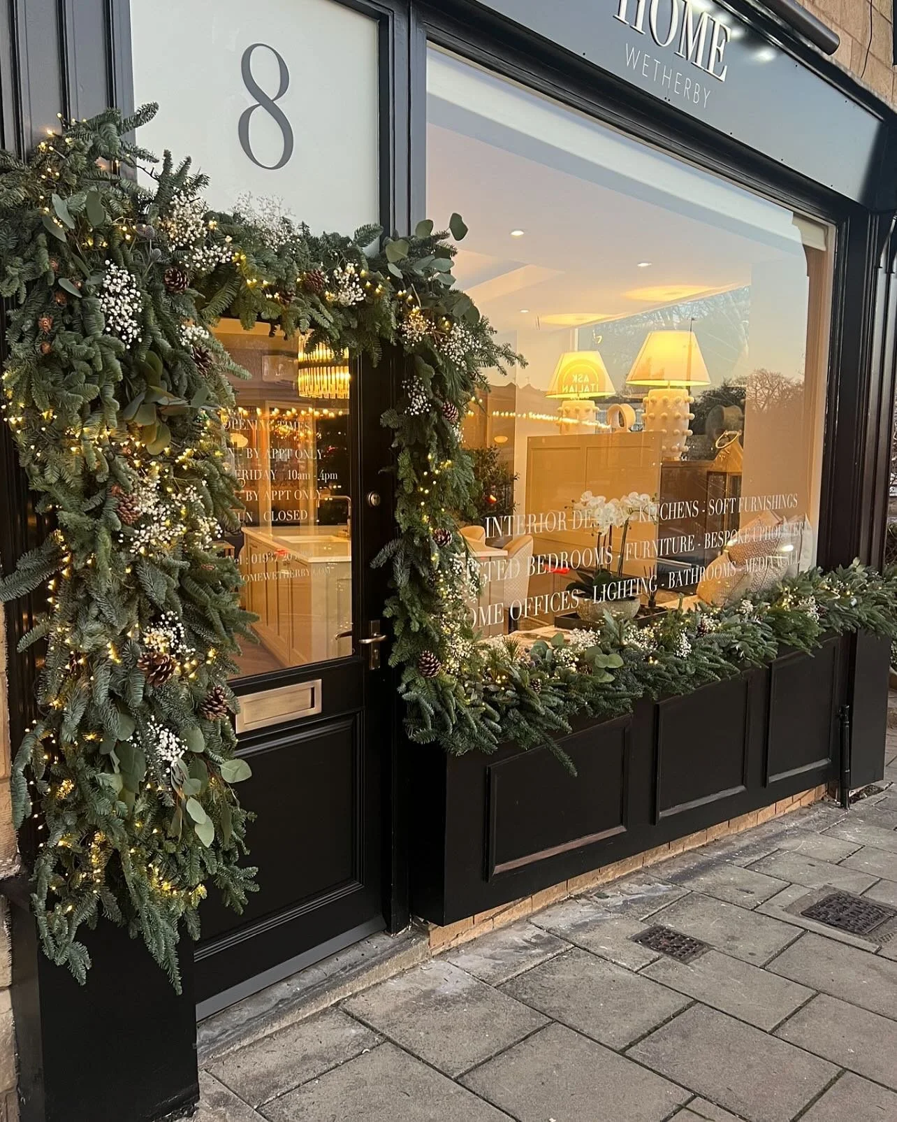 When your showroom has the prettiest festive decorations they deserve a post of their very own 🎄🎄🎄#wetherby #christmasiscoming #interiors