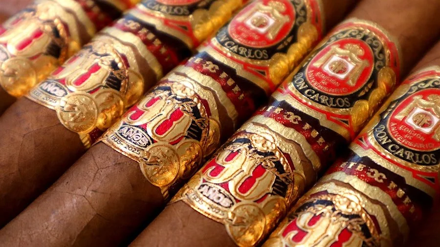 Don Carlos 90 Años