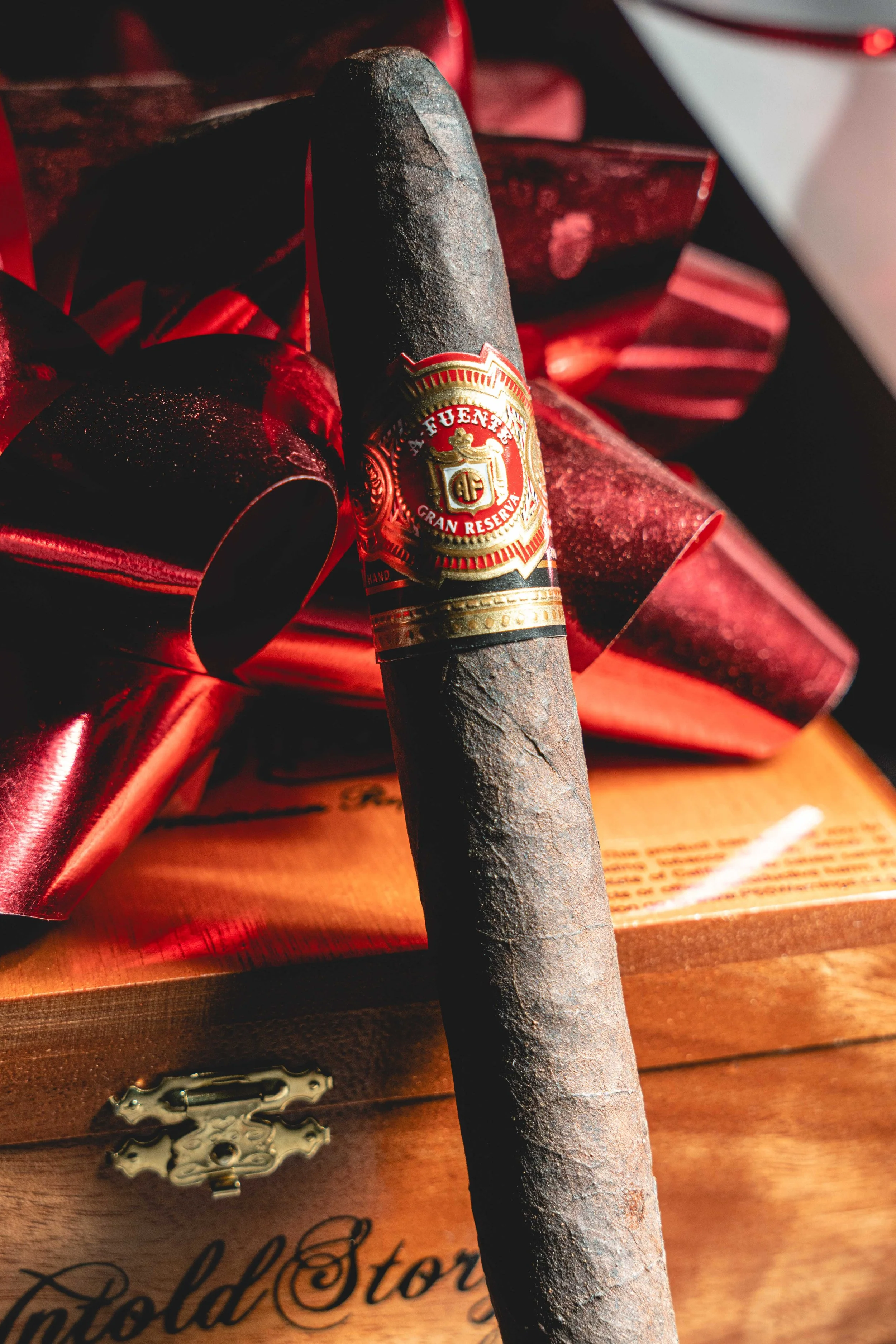 HEmingway-Maduro-UntoldStory-01.jpg