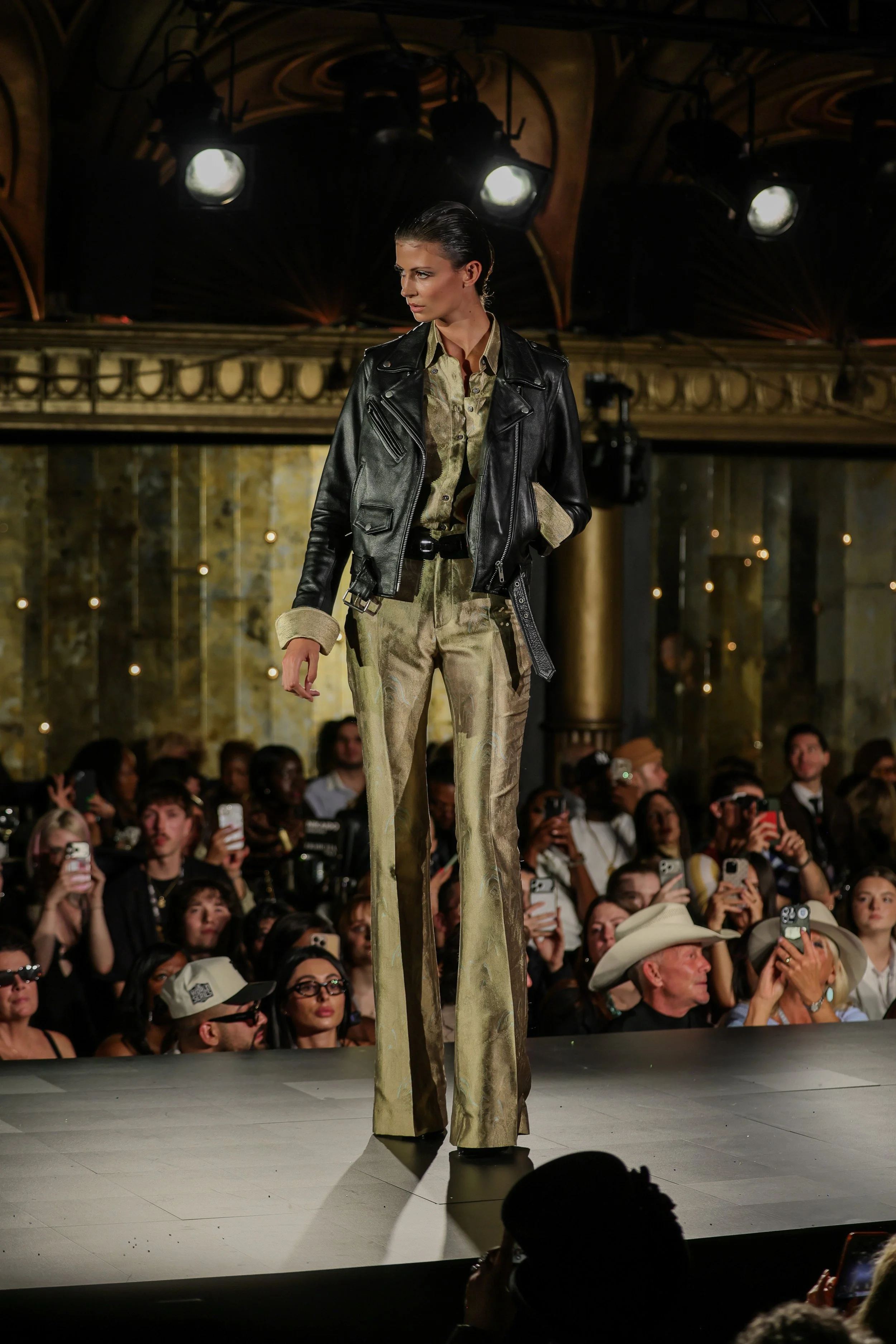 Alexander_Santos_Runway7_House_NYFW_Malan_Breton_Season_Finale-36.jpg