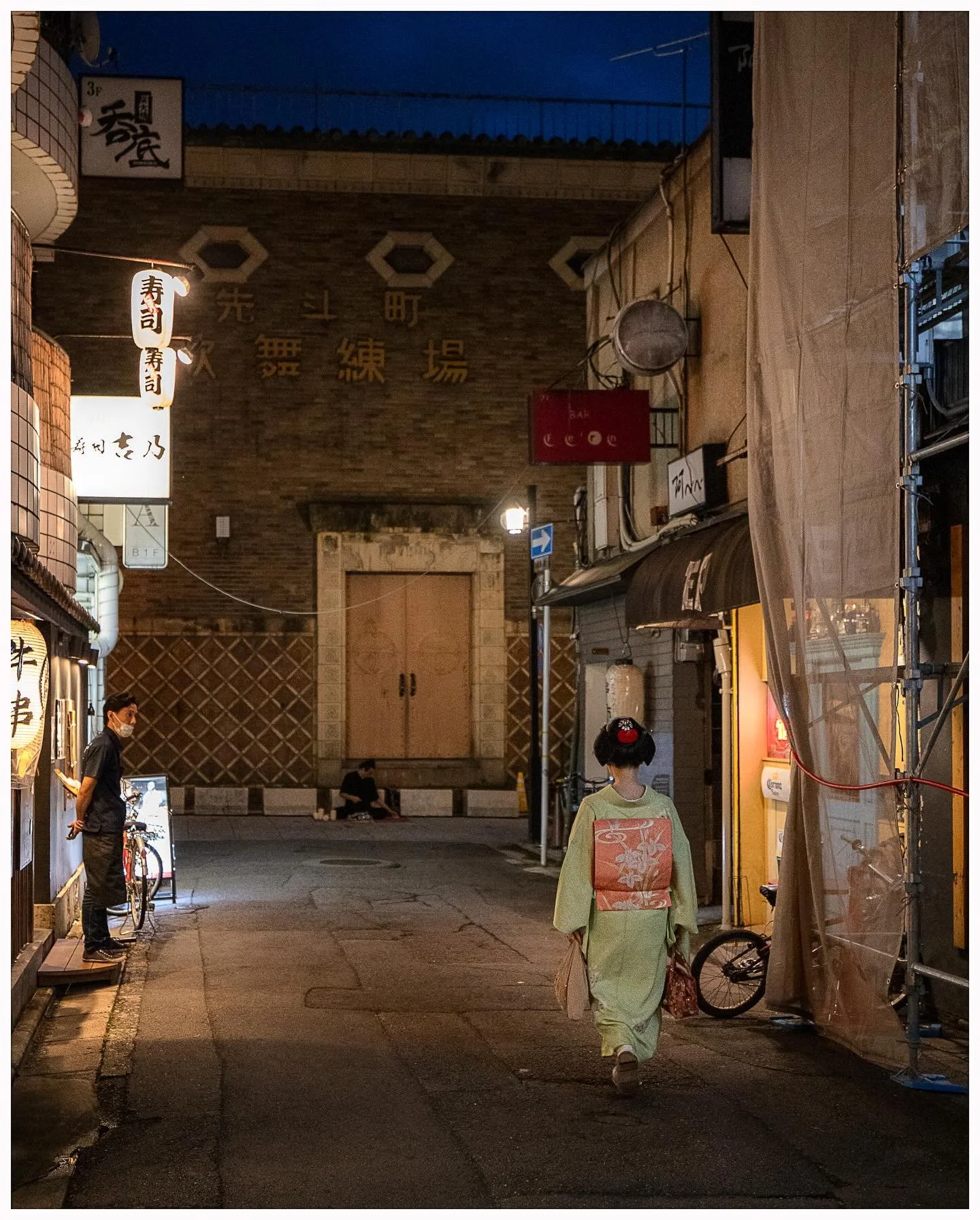 My first 9 months. Circa 2020. [most images are from Rebel 7ti, and a few with the first EOS R].
&bull;	
&bull;	
&bull;	
&bull;	
&bull;	
&bull;	
&bull;  Note: All images are original as shot and NOT computer generated AI. 
&bull;
&bull;
&bull;	
&bull