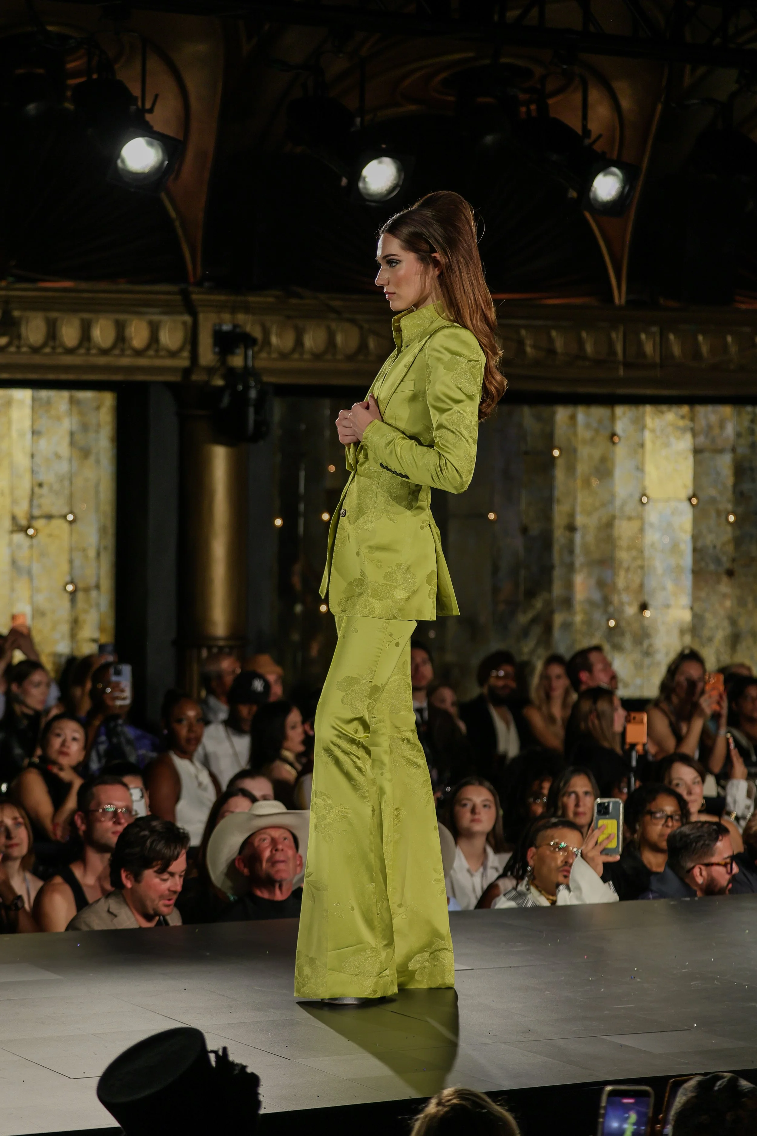 Alexander_Santos_Runway7_House_NYFW_Malan_Breton_Season_Finale-40.jpg
