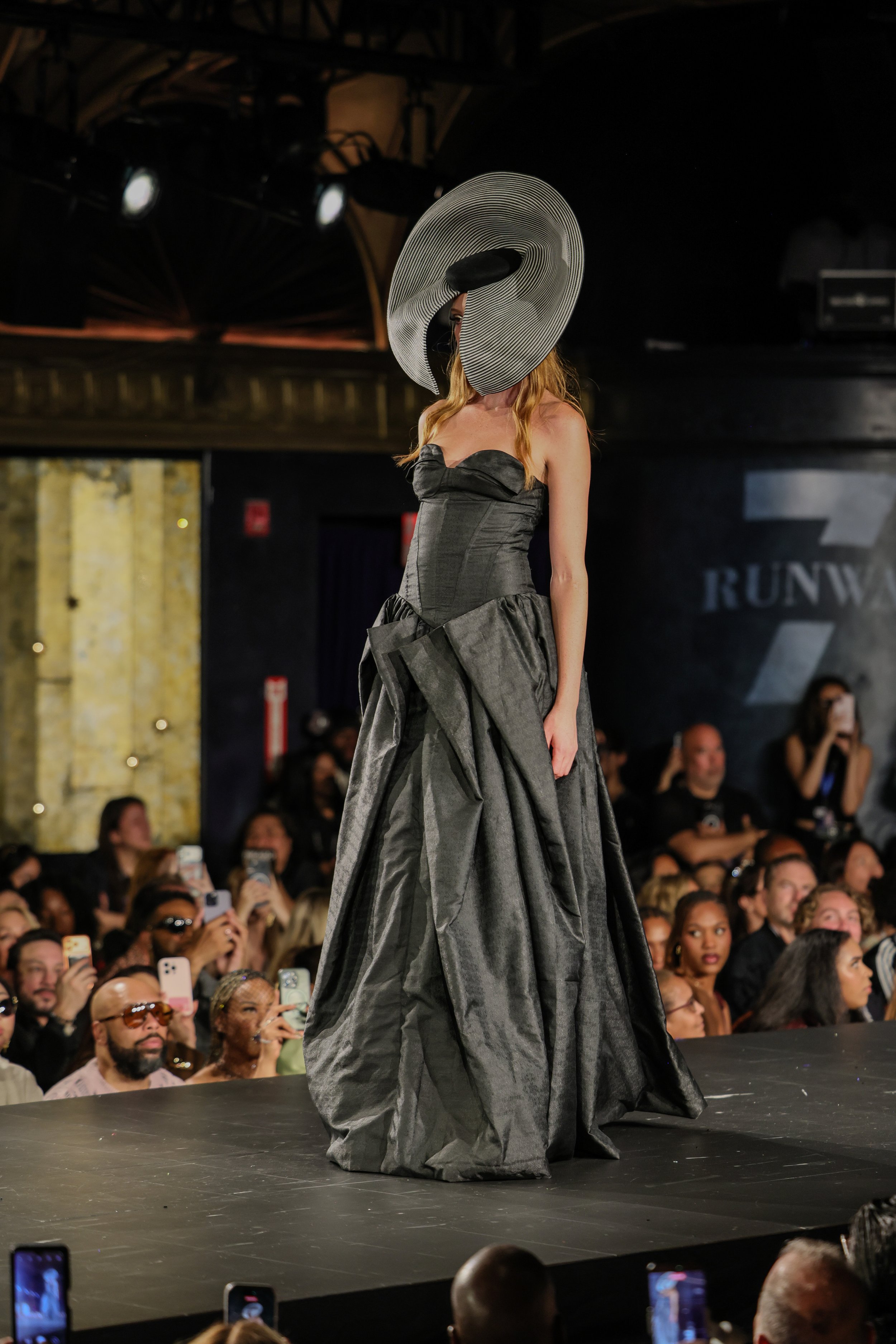 Alexander_Santos_Runway7_House_NYFW_Malan_Breton_Season_Finale-115.jpg