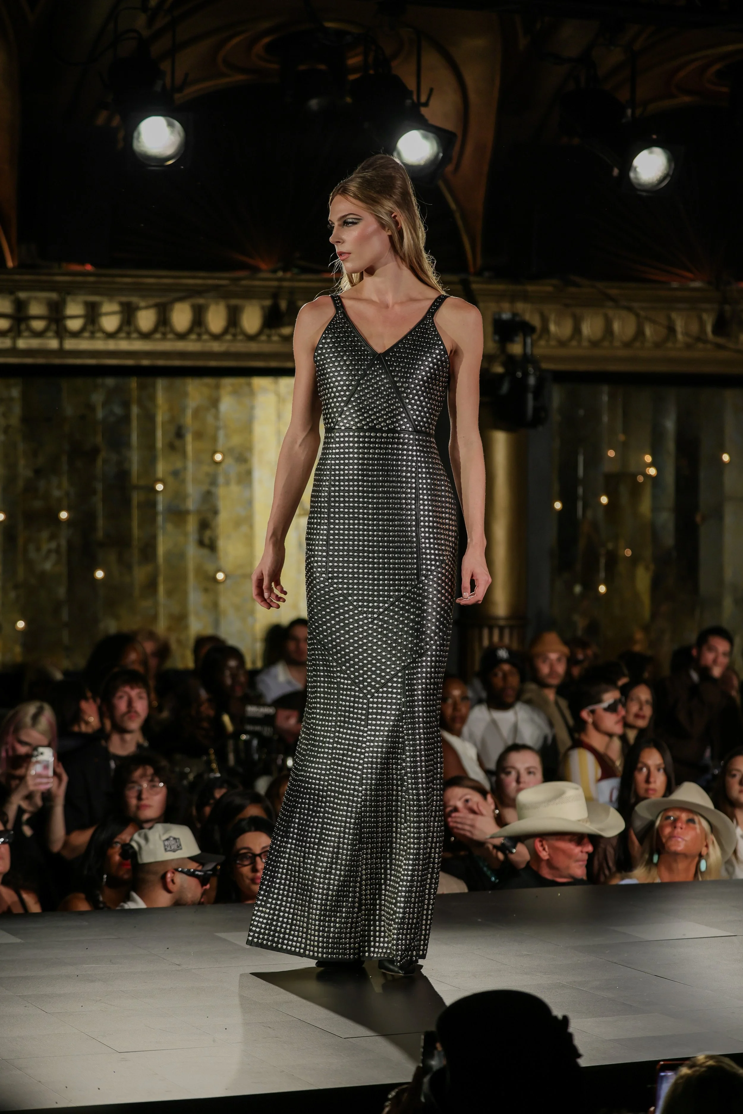 Alexander_Santos_Runway7_House_NYFW_Malan_Breton_Season_Finale-96.jpg