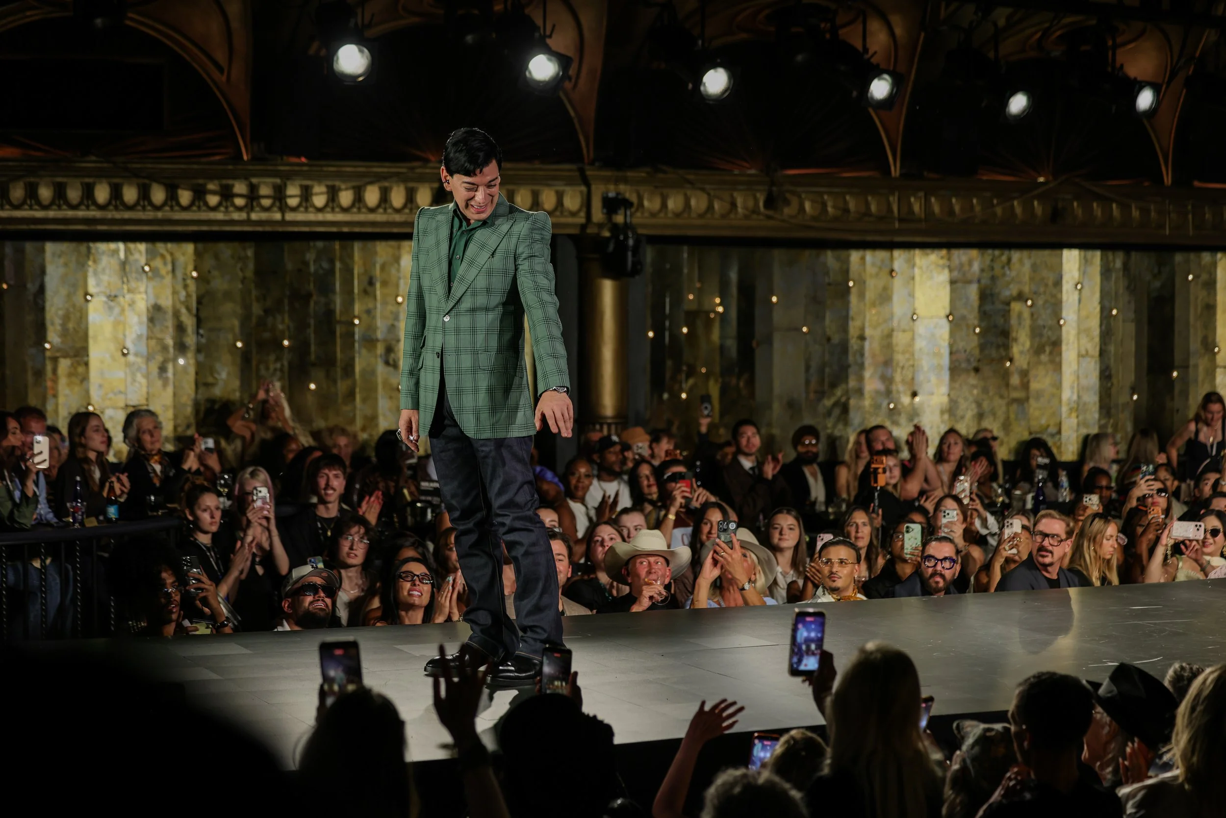 Alexander_Santos_Runway7_House_NYFW_Malan_Breton_Season_Finale-136.jpg
