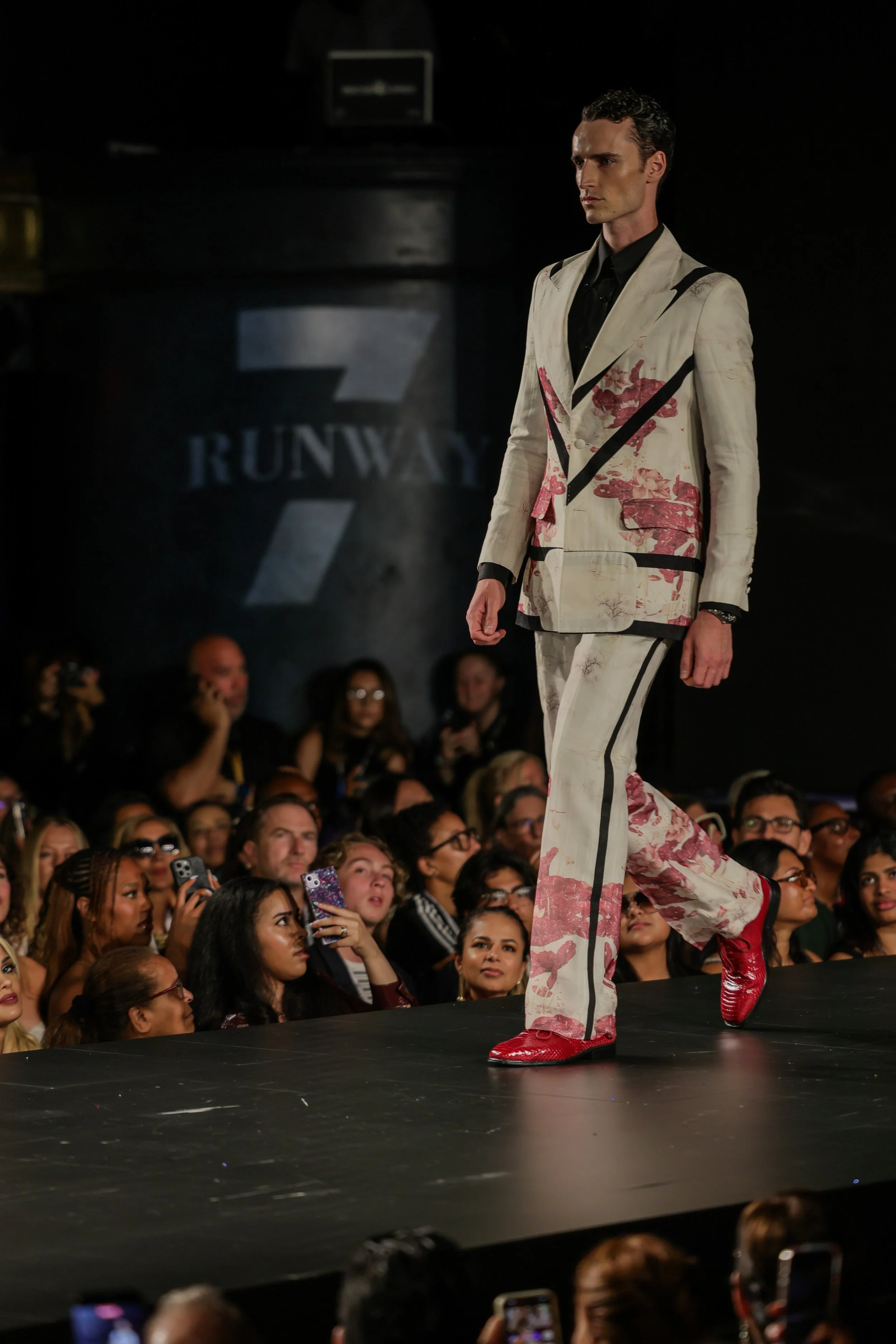 Alexander_Santos_Runway7_House_NYFW_Malan_Breton_Season_Finale-54.jpg