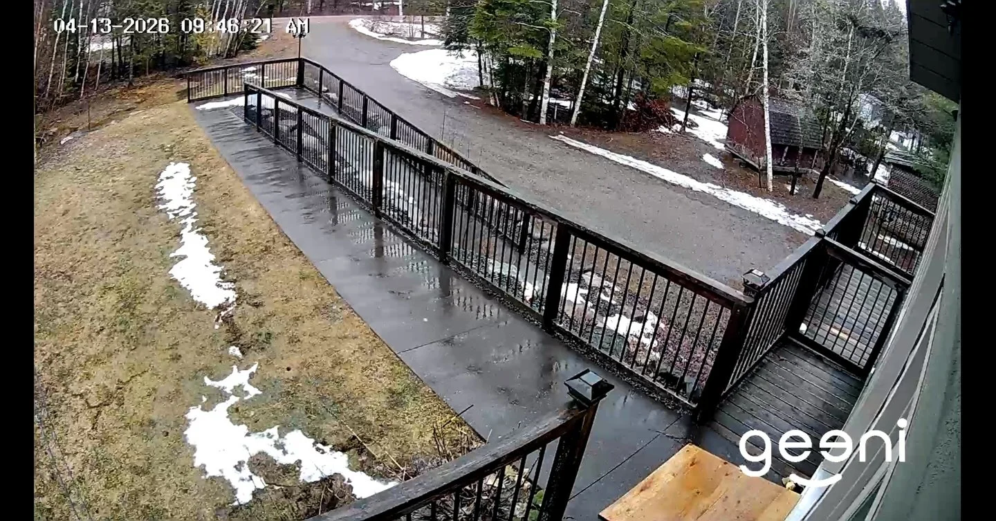 Snow is almost gone&hellip; spring is calling 🌿

It&rsquo;s the perfect time to escape the city, unwind by the lake, and recharge in nature. Think long peaceful walks, fresh spring air, and quiet, cozy nights.

After your day outside, warm up in the