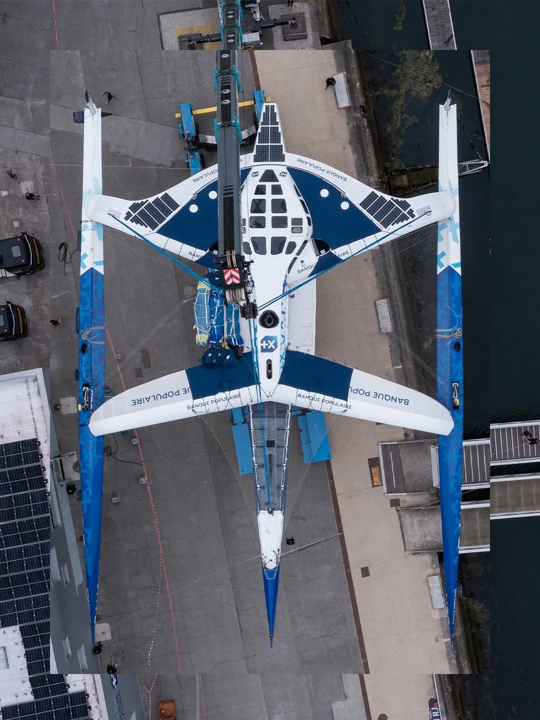       
  
     MAXI BANQUE POPULAIRE XI EST DE RETOUR A L’EAU.   Après un chantier estival de presque 2 mois, le Maxi Banque Populaire XI est de retour à l’eau. Place maintenant au dernier bloc d’entraînement avant la Route du Rhum.  


  
 #block-86