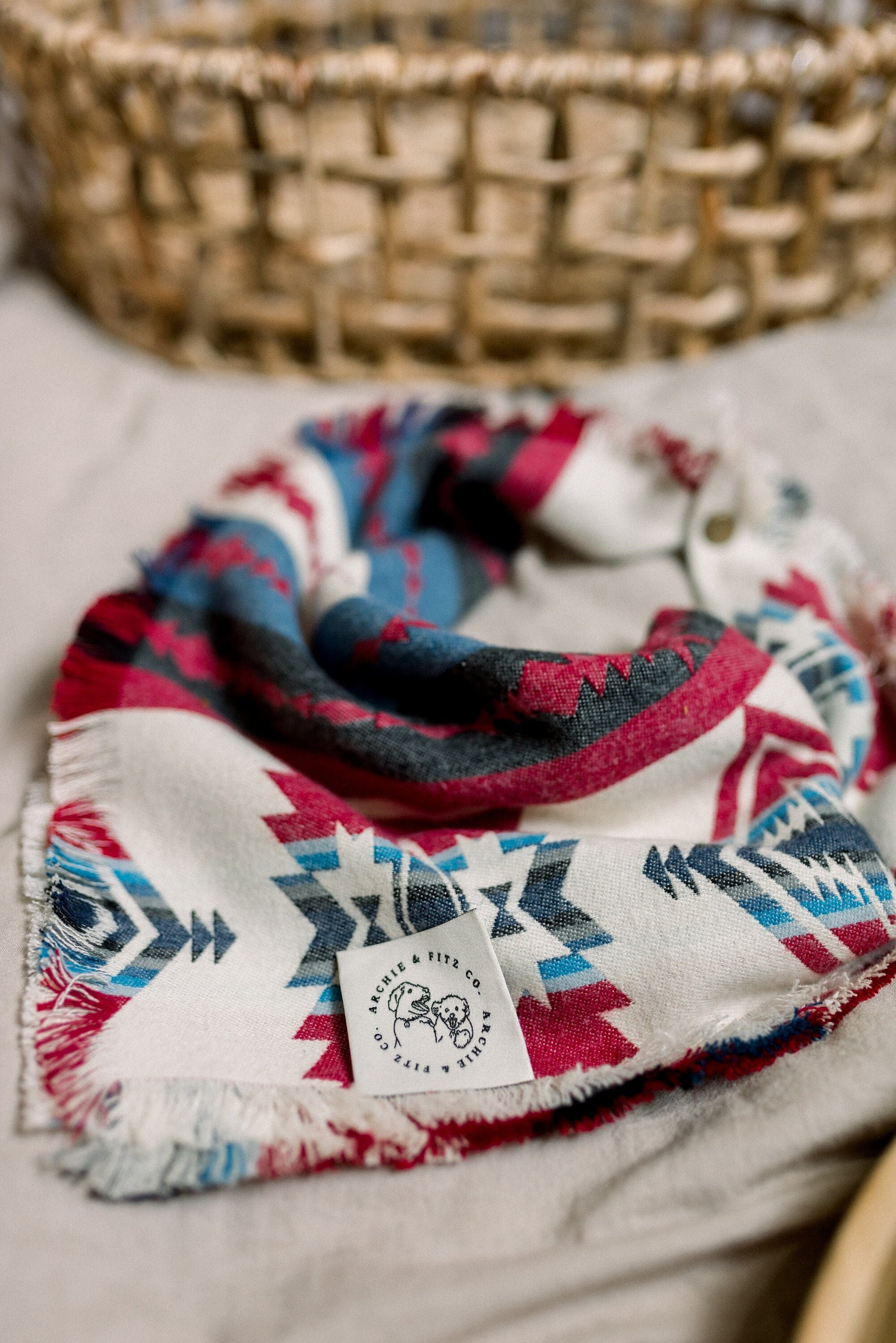 https://i.etsystatic.com/27278878/r/il/c2ca24/5236604660/il_fullxfull.5236604660_j3dg.jpg