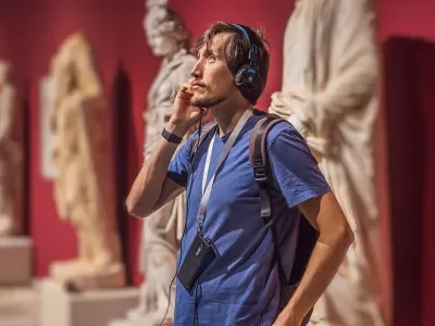 Art Museum Audio Guide Gently Suggests Visitor Might Be Too Dumb To Get This One