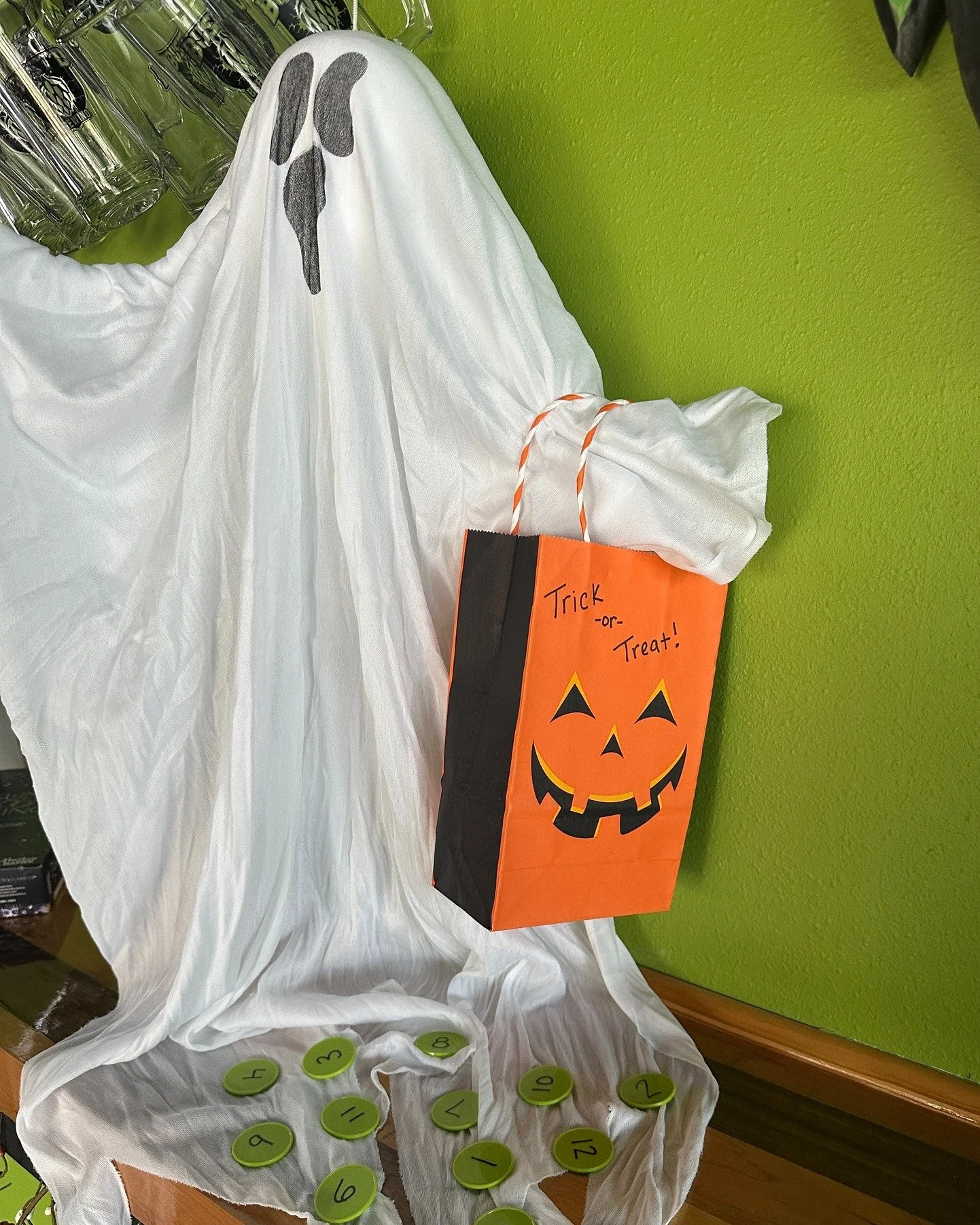 We're releasing our FIRST EVER White Stout on Halloween&mdash;and trust us, this beer is as wild as it sounds.

Dark stout flavor (coffee, chocolate, all the roasty goodness) meets light beer color. It's a mind-bender. It's a vibe. It's tapping at 3p