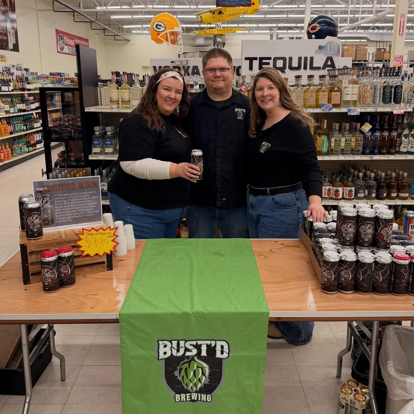 Night one of Shattered Bloom weekend = a success 🖤

Huge thanks to @ufsdeal for having us and to everyone who showed up and showed out. So many first-time Bust&rsquo;d drinkers in the house tonight!

Tomorrow we bring it home. Taproom release at 2pm