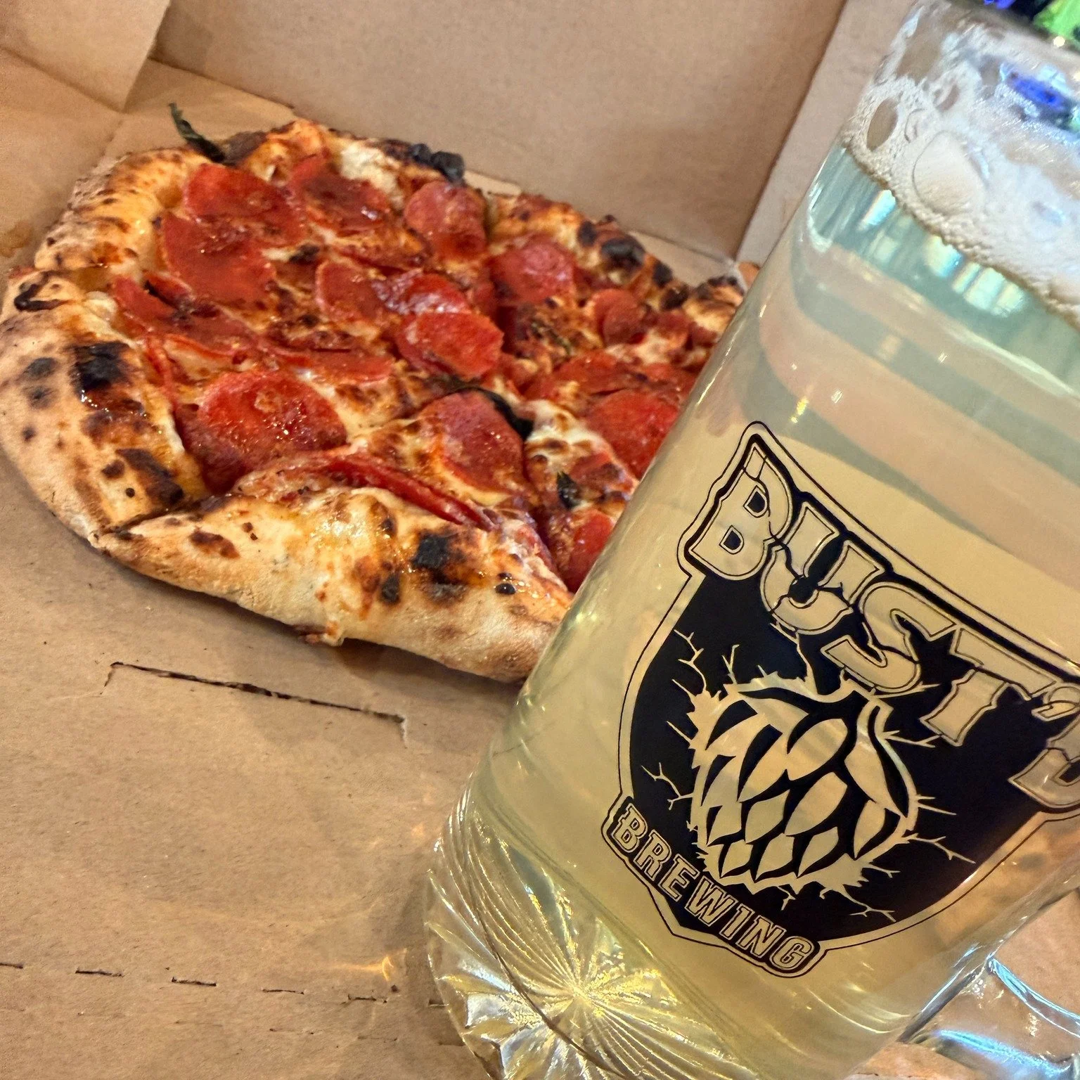 Sunday just hits different at Bust'd. 🍕🍺

Every Sunday @prohibition309  sets up right here in the taproom with their wood-fired pizzas and honestly between the beer and the pizza we're not sure you'll ever want to leave.

We're talking Peoria-inspi