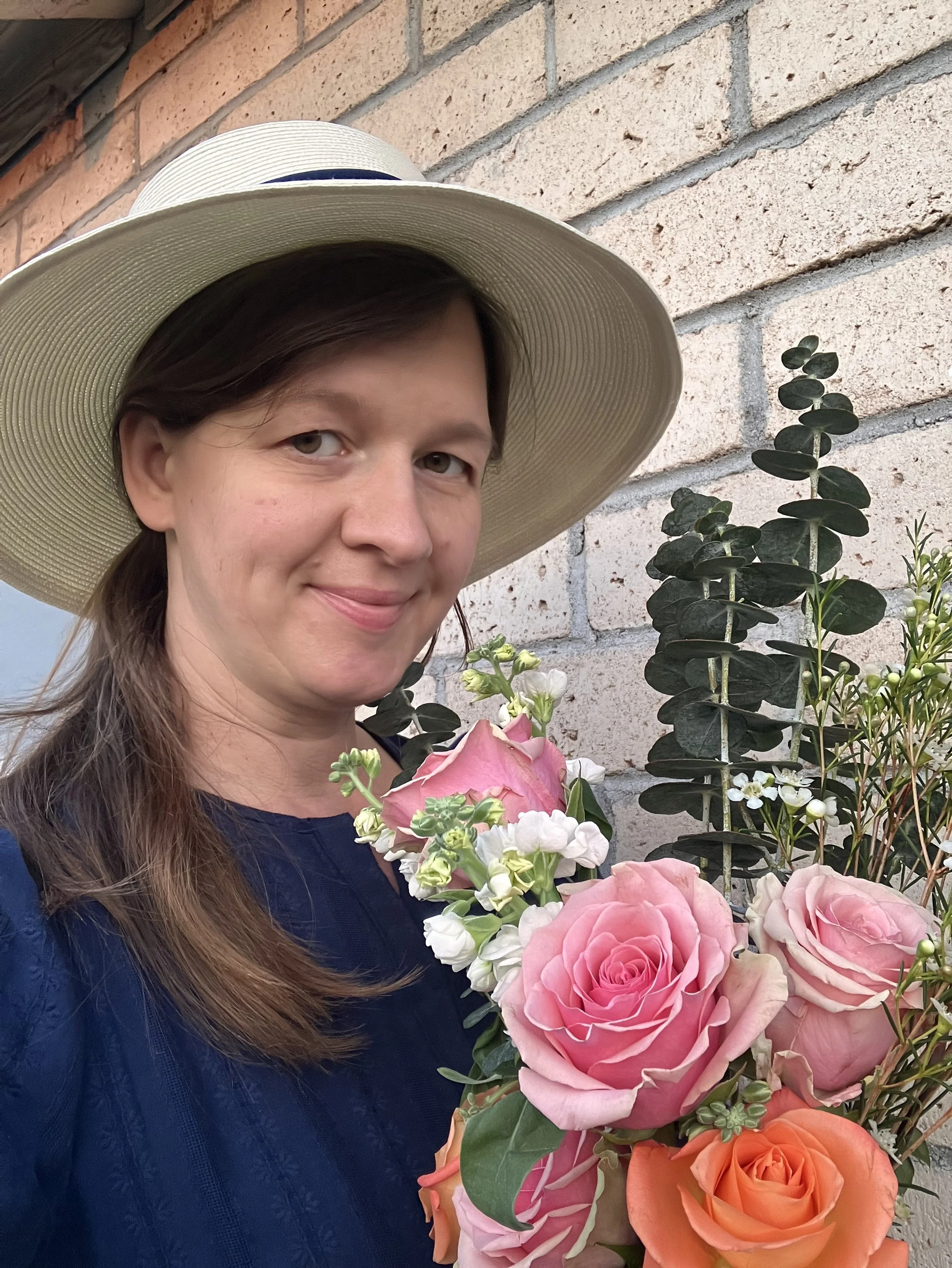 Local flowers florist lovely farm bloom Clovis Fresno CA Valentine's Day Mother's bouquet fresh cut