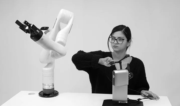The Verge kürt MinVerse  Haplyzu MinVerse der unterhaltsamsten Technologien auf der CES 2026