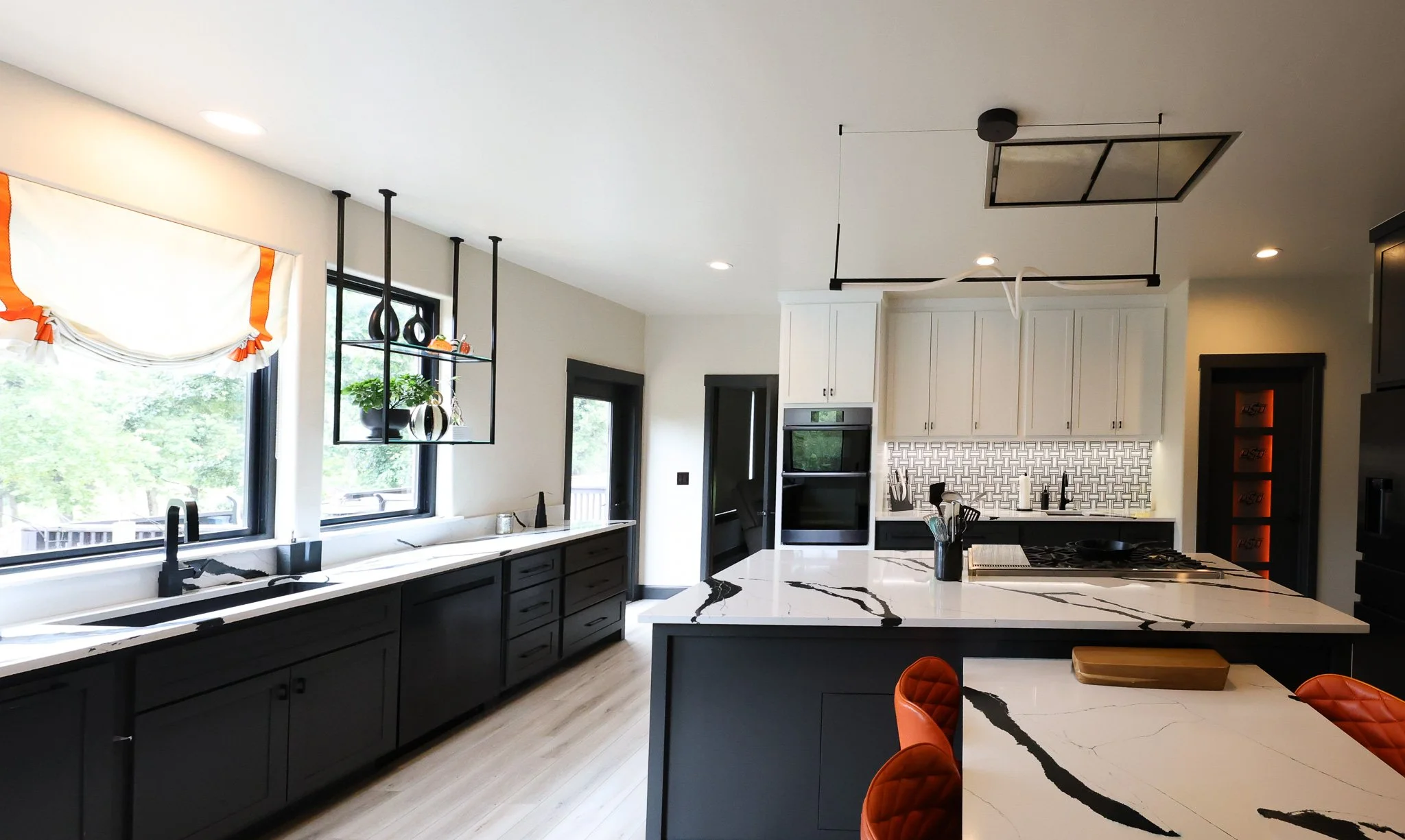 Custom Kitchen Cabinets