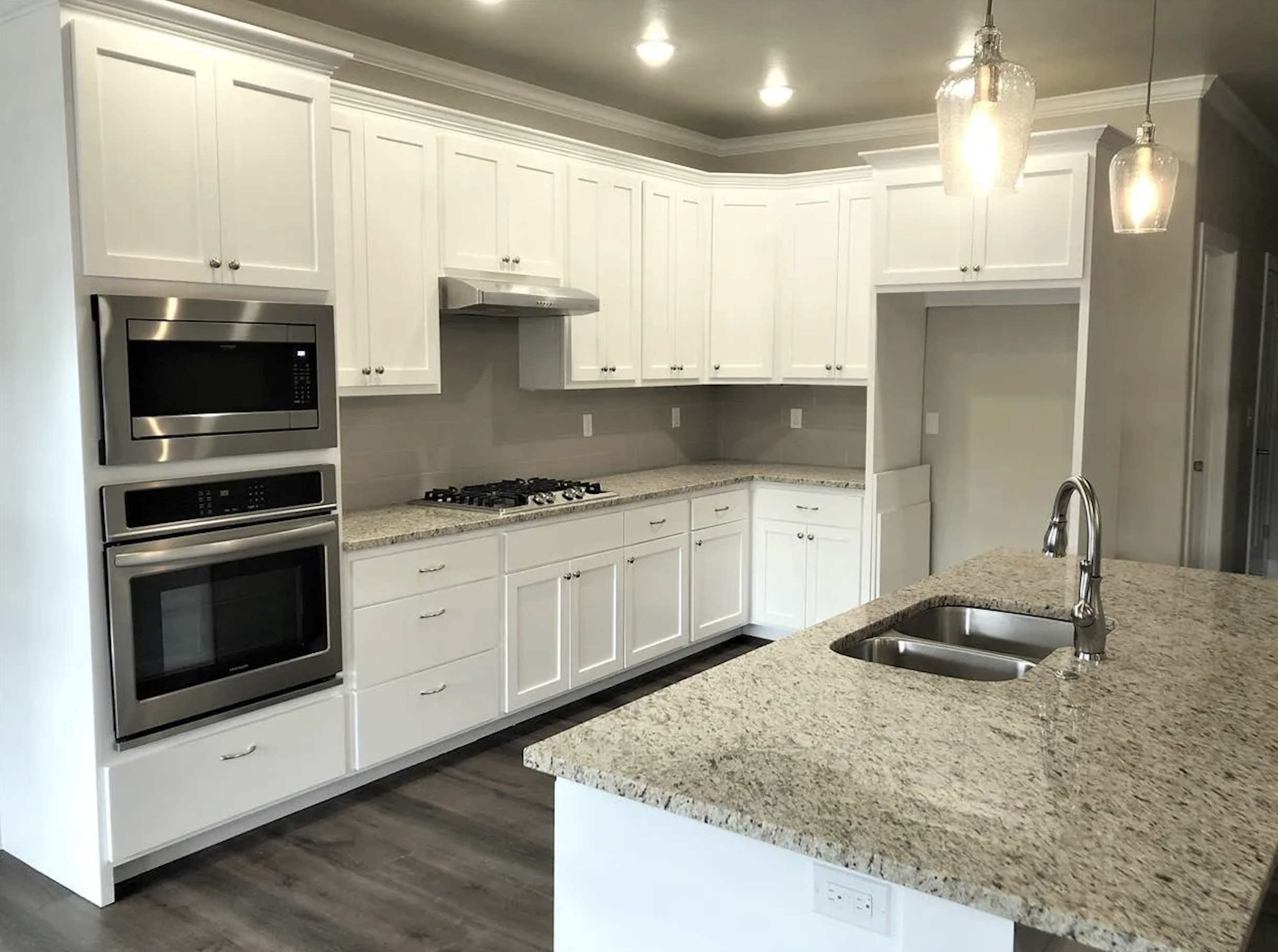 Custom Kitchen Cabinets
