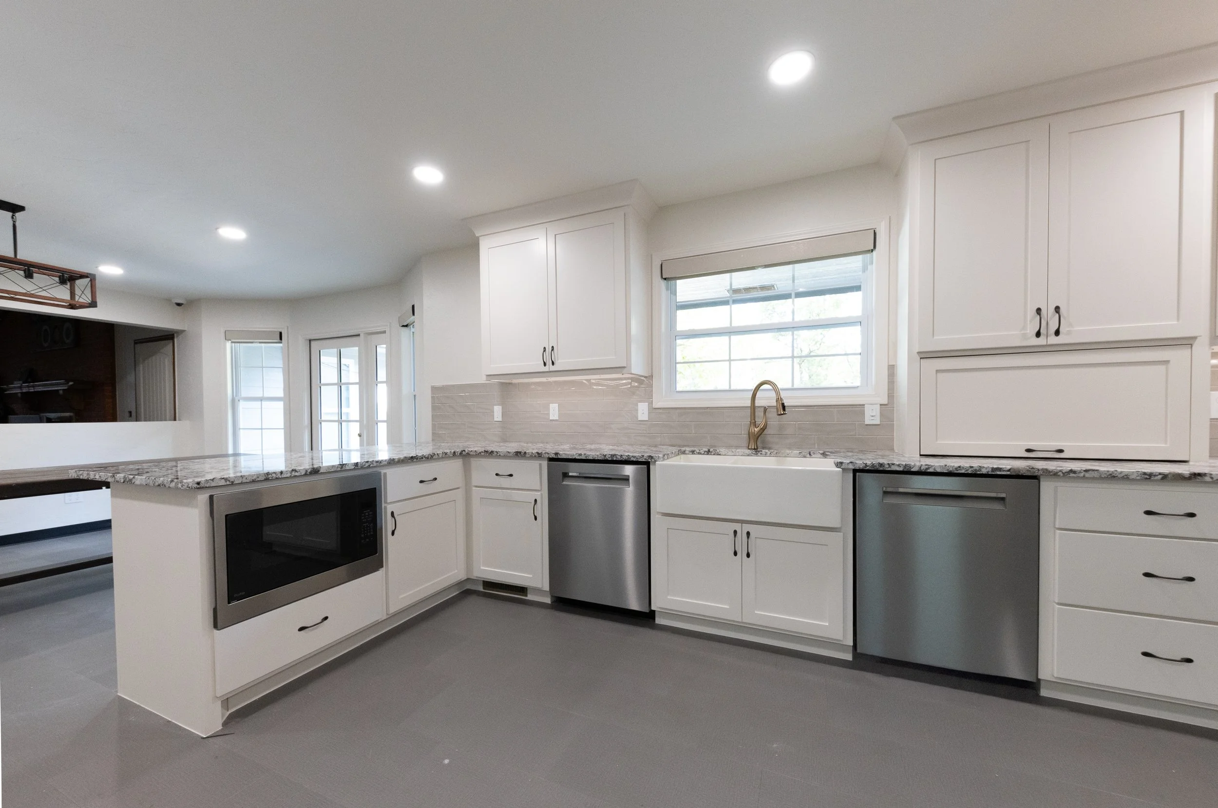 Custom Kitchen Cabinets