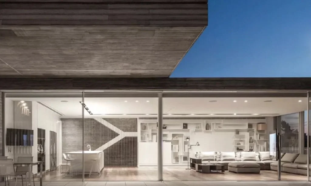 Eagon | Exclusive aluminum. Timeless style.  Commercial or residential architectural perfection.