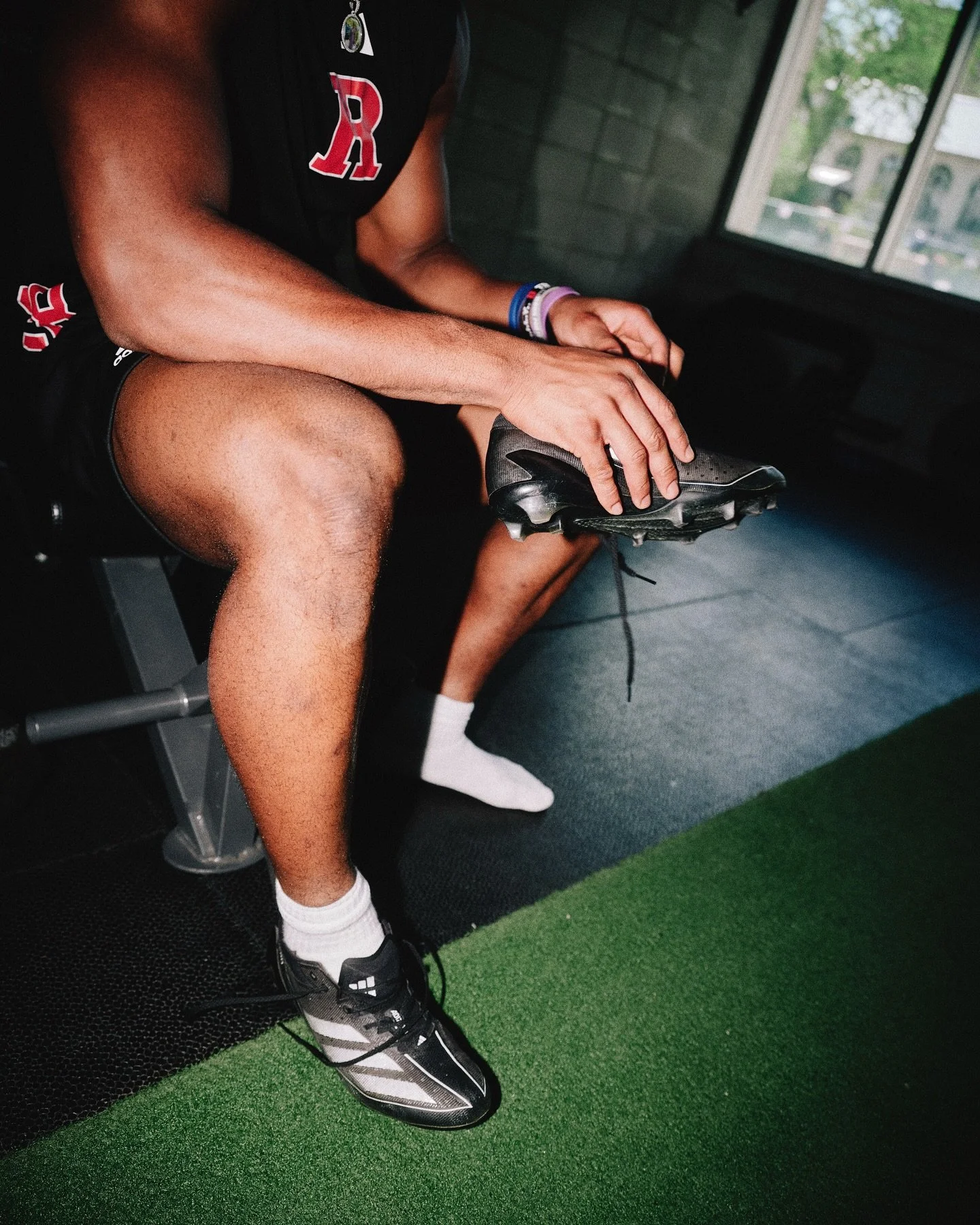 Little session at the gym with @vantagesportsagency, @antoinedeslauriers__  and @dj_dachoppa 📸💪🏼