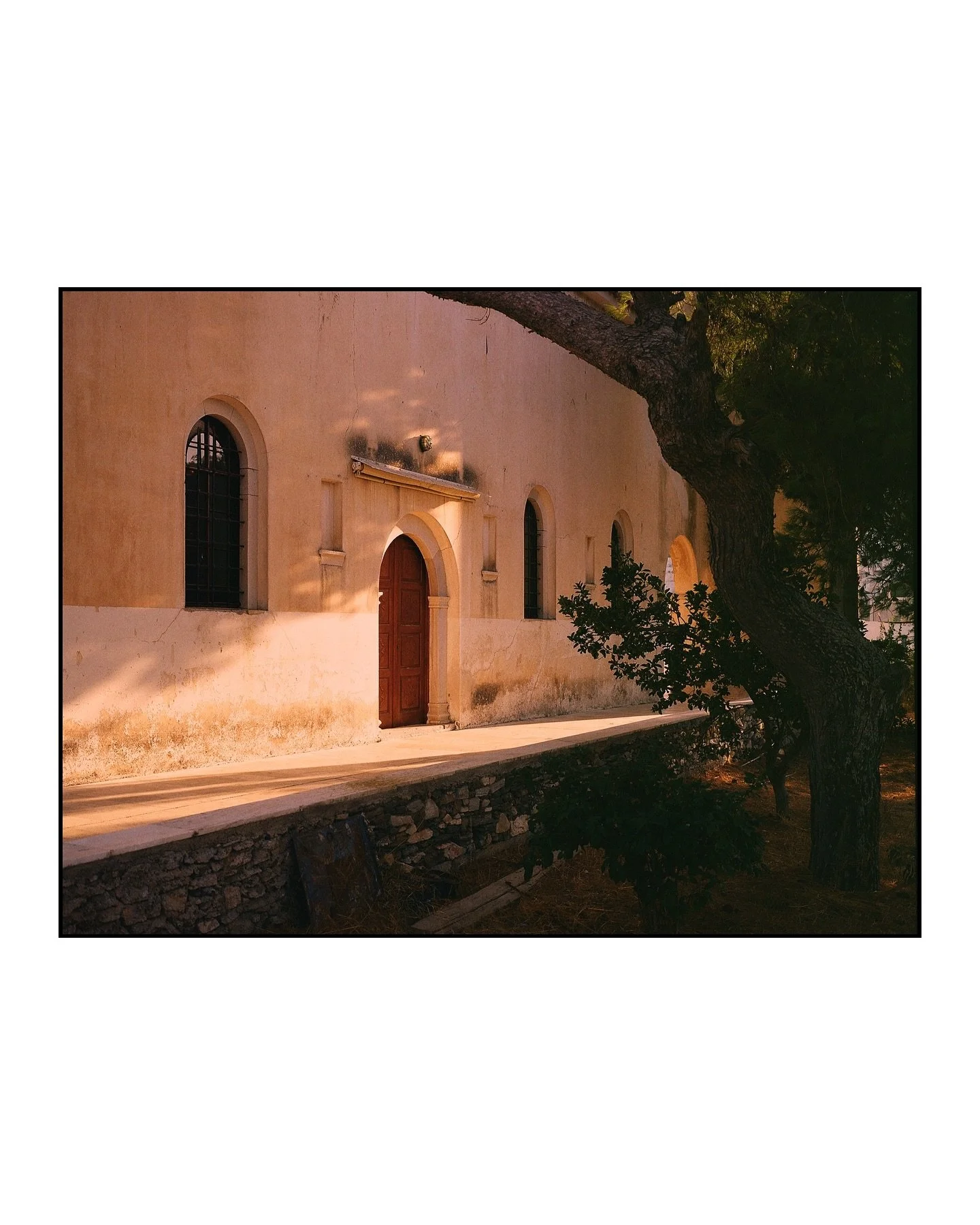 More rolls from Greece. 🎞️ 120mm souvenirs ✨

#Mamiya7ii #80mm