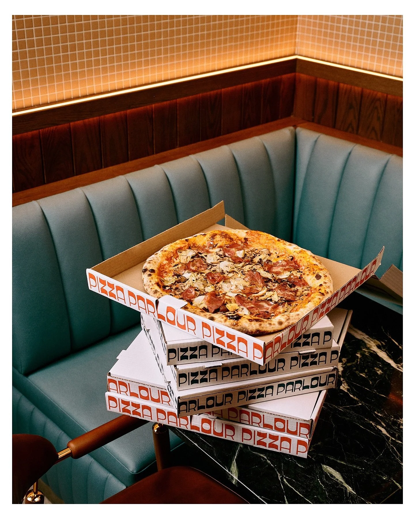 Photoshoot au nouveau restaurant @cafegentile Westmount avec @camarademtl ☕️📸🍕

Bouffe 10/10
Vibe 10/10
Staff 10/10 
Full belly 10/10 😋