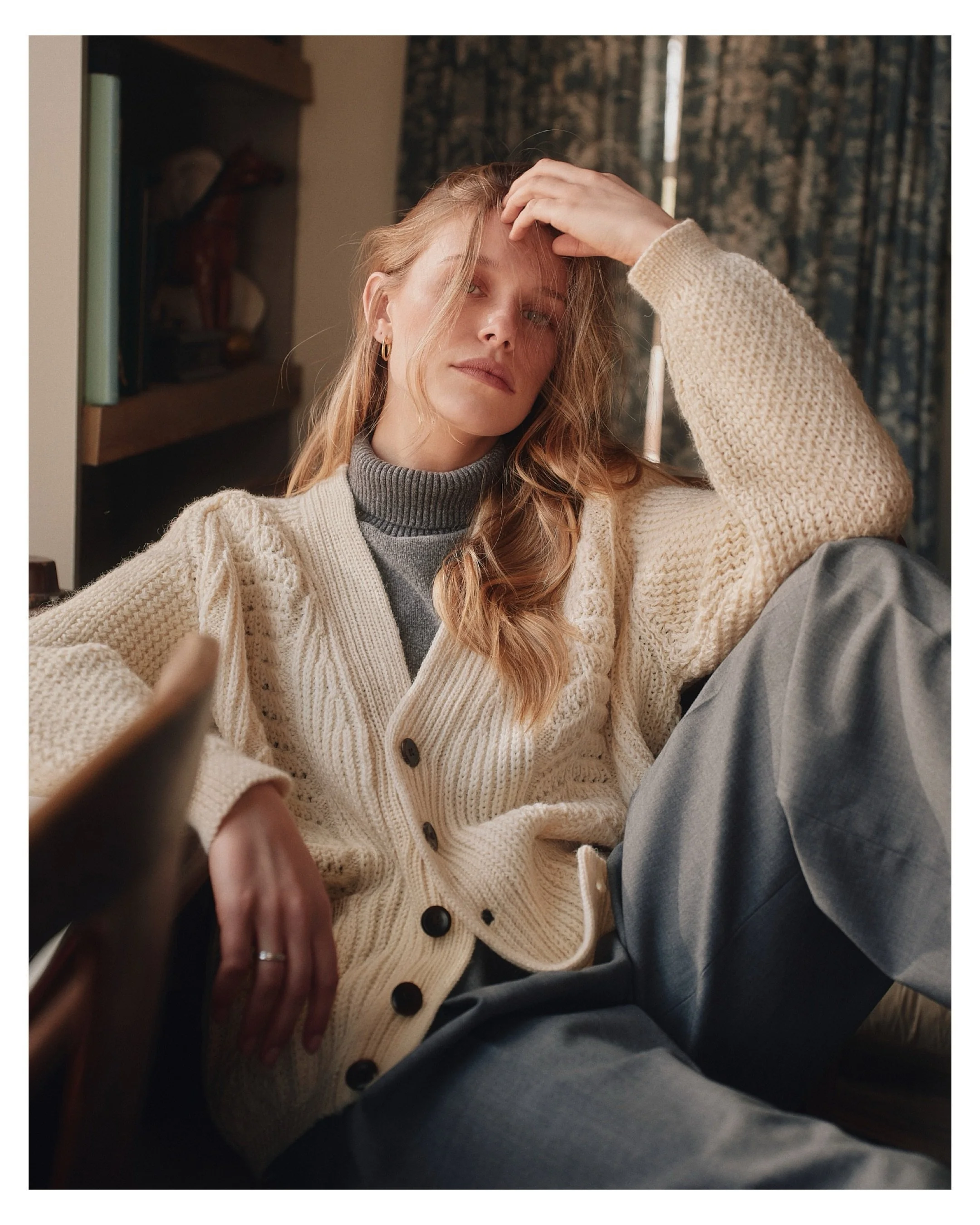 Good light, beautiful location, stunning models. That&rsquo;s it! 📸🤯

Model: @isabroyer 
Stylist: @alexandralarivieree 
Mua: @manning.beauty