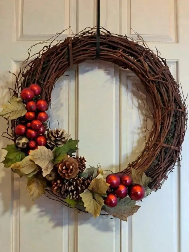 Christmas-Wreath-Ideas-with-Grapevine-17-640x853.jpg