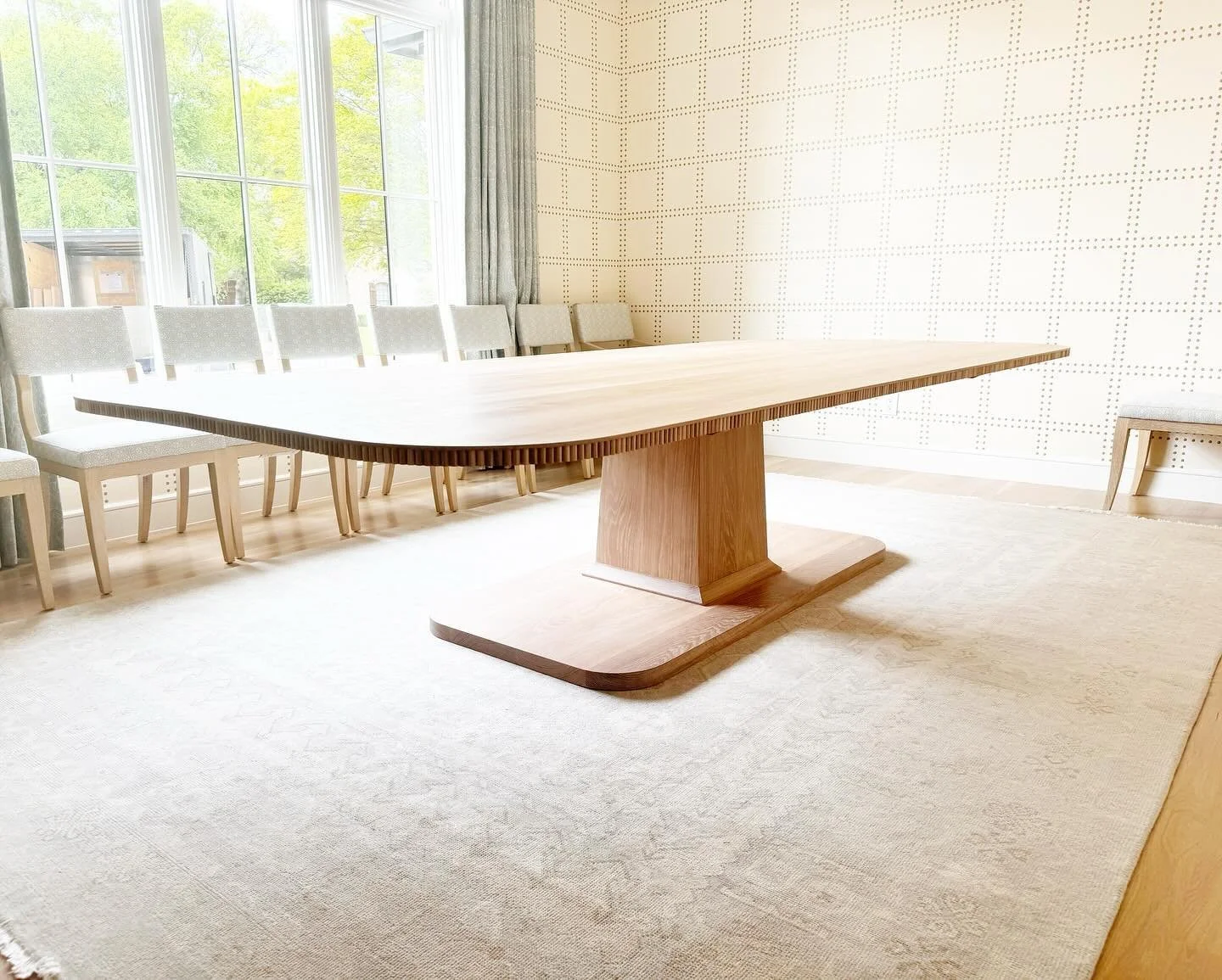 Delivered this monster dining table just in time for Easter. 10 feet by 5 feet and solid white oak. Needless to say it is HEAVY!! Thank you @alexispearldesign for the opportunity!
-
-
-
#whiteoak
#diningtable
#customdiningtable
#customfurniture
#cust