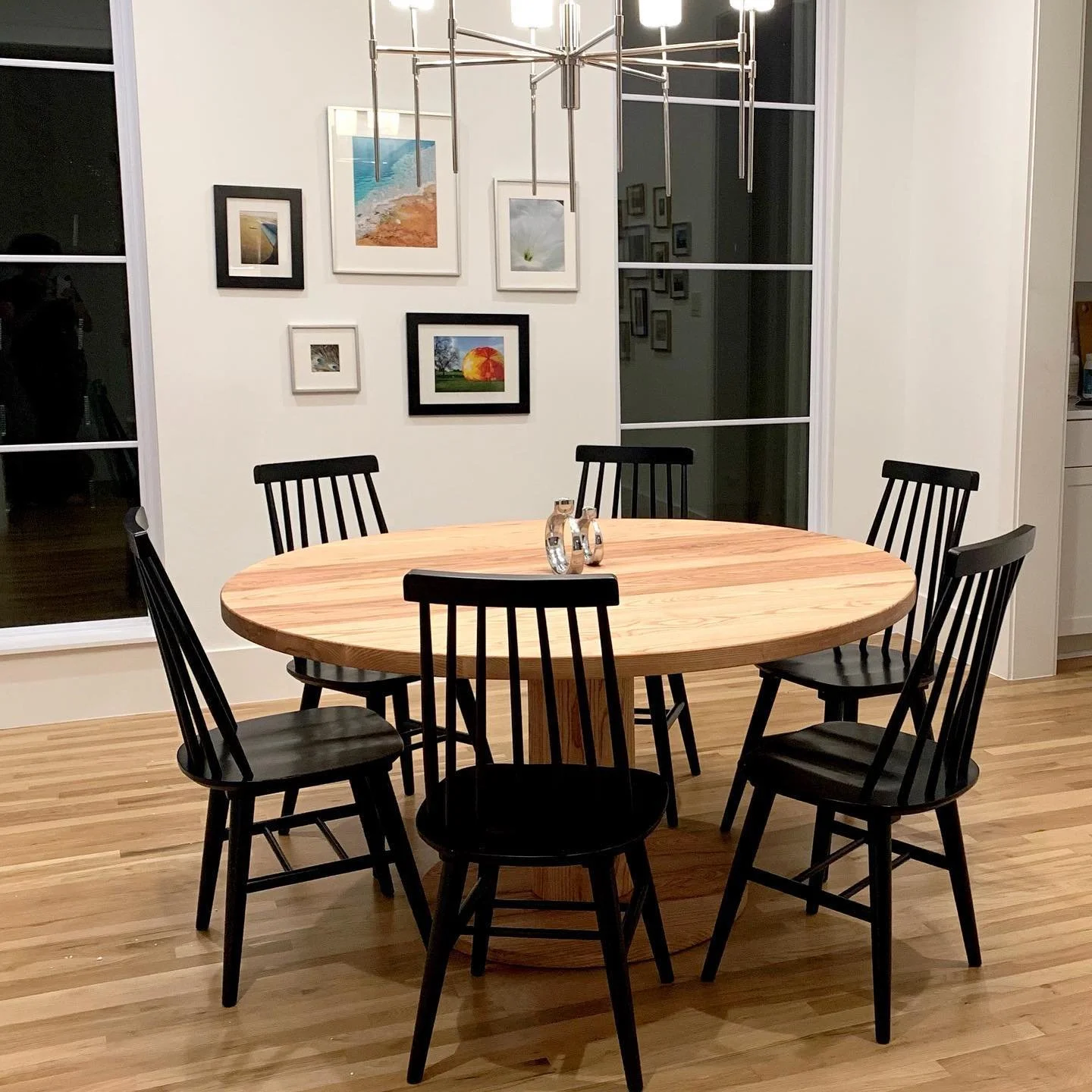 Always awesome to see new piece in its forever home! Here&rsquo;s the ash dining table that we delivered a couple days ago. It looks fantastic with our clients new chairs and will hopefully get tons of use.
-
-
-
#diningtable
#roundtable
#solidwood
#
