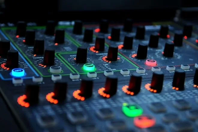 Lack of women and non-binary people working in music tech highlighted by new report