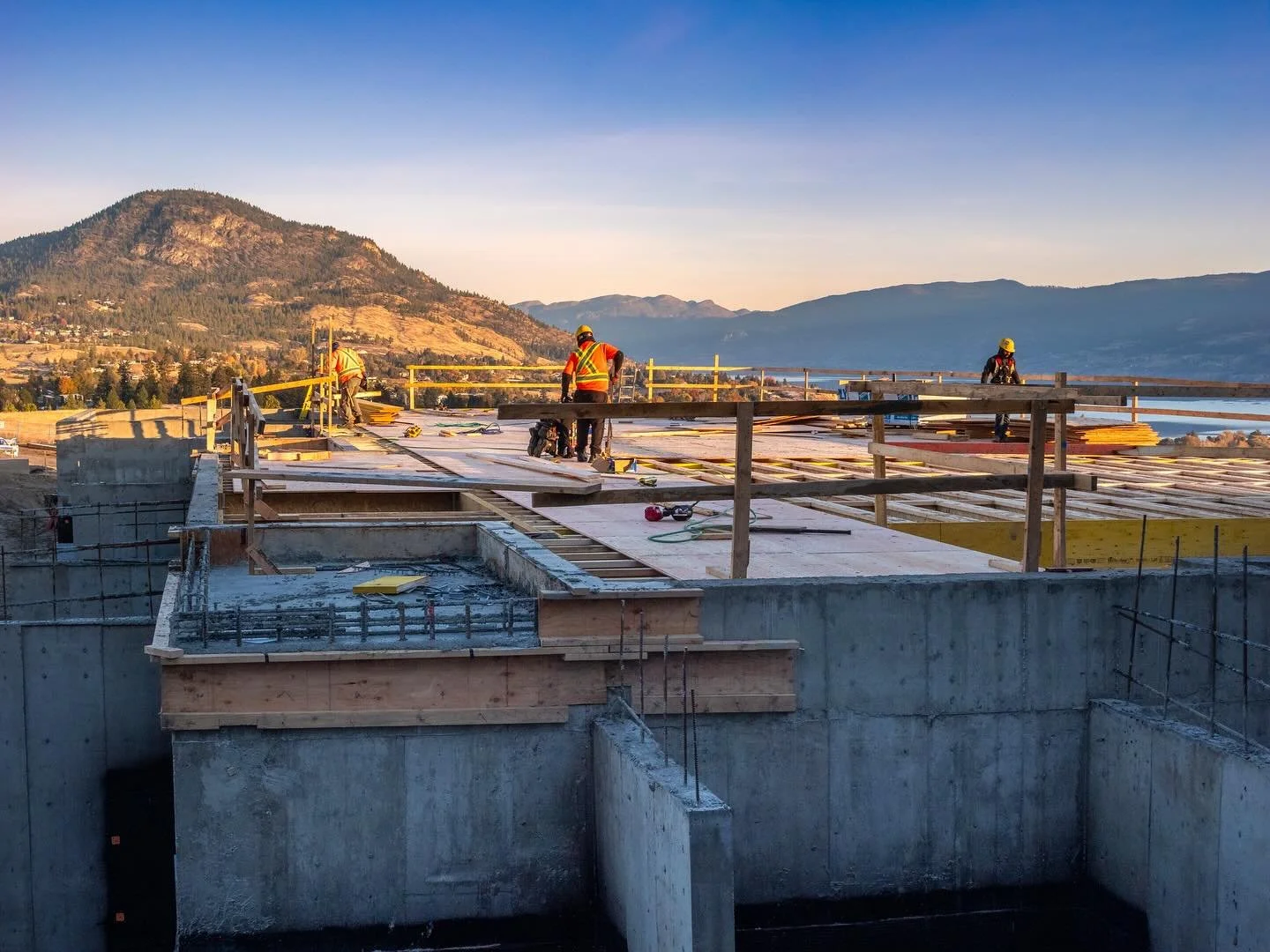 While the rain has been pounding the Fraser Valley, our team is soaking up the sunshine on the school addition site in Penticton. Racing against winter to get that roof on&mdash;progress is looking bright! 🌞🏗️ 

#Bringingitalltogether #Construction