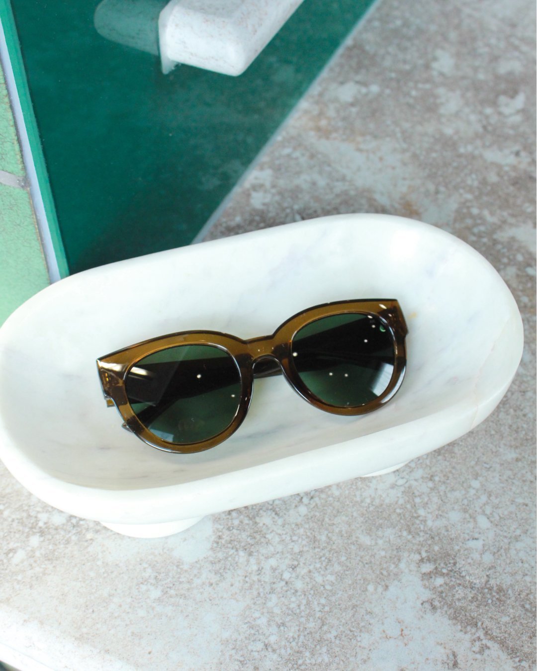 AK_Sunnies_4.jpg