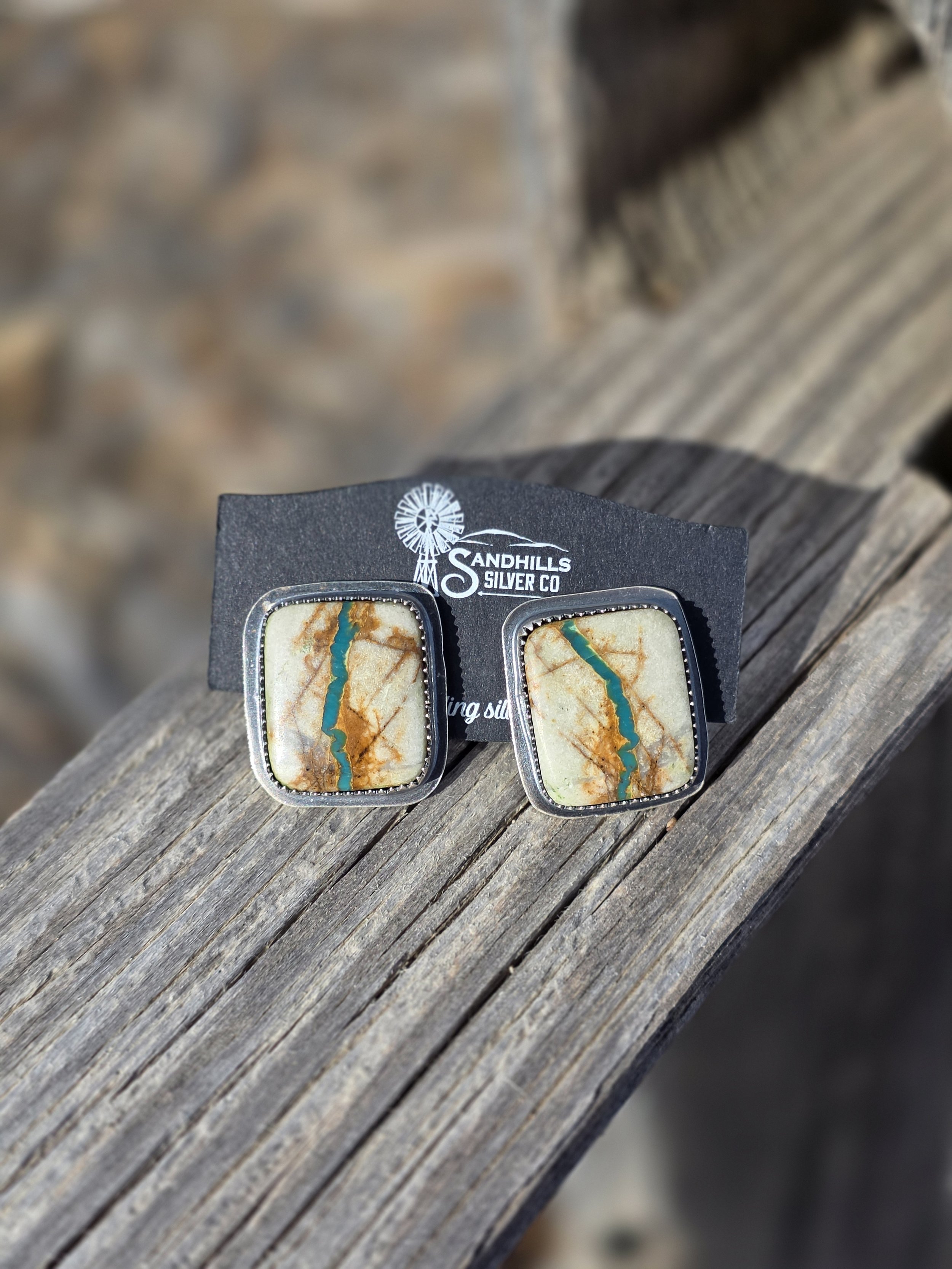 Small Royston ribbon studs