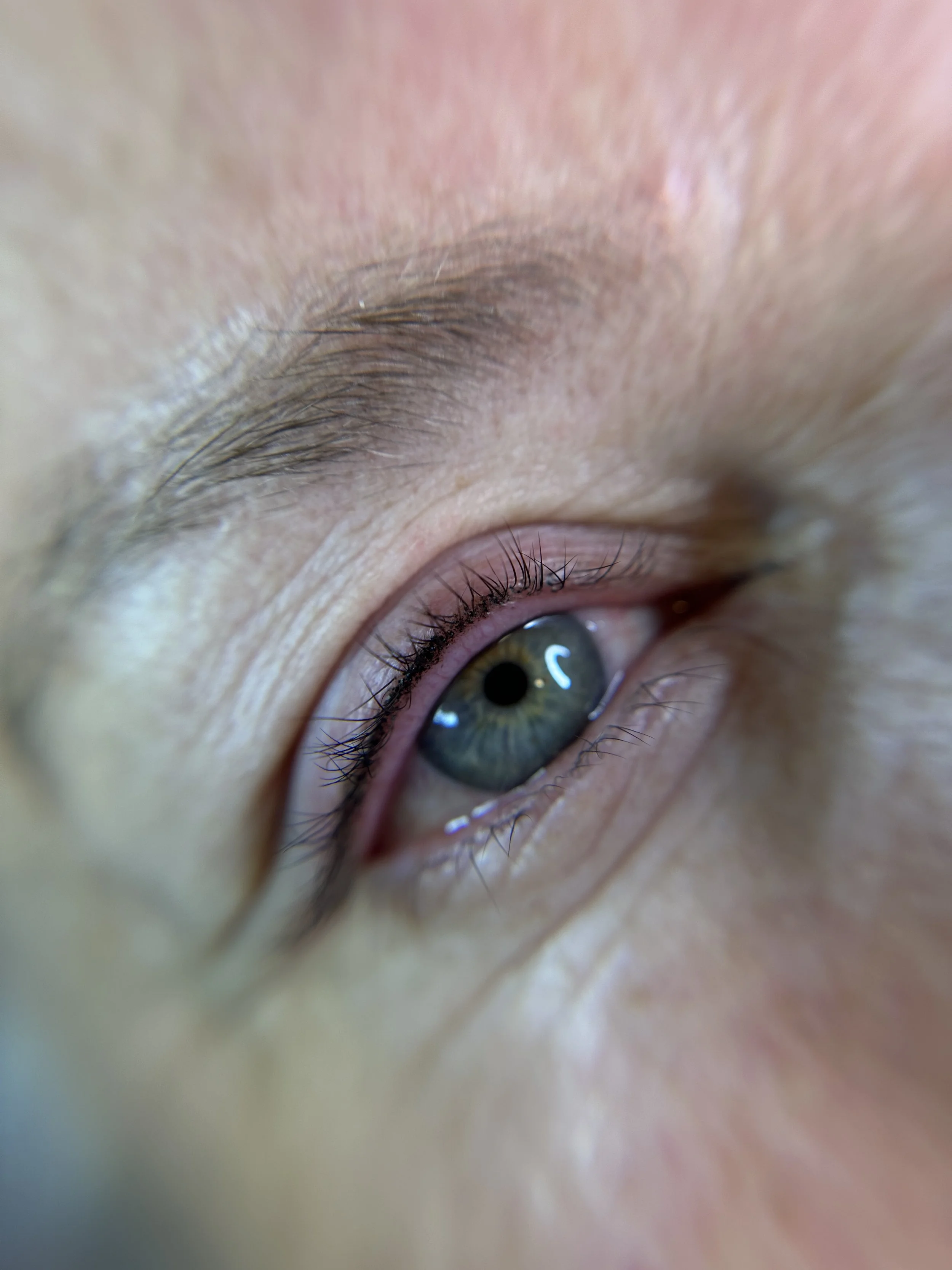 eyeliner tattoo