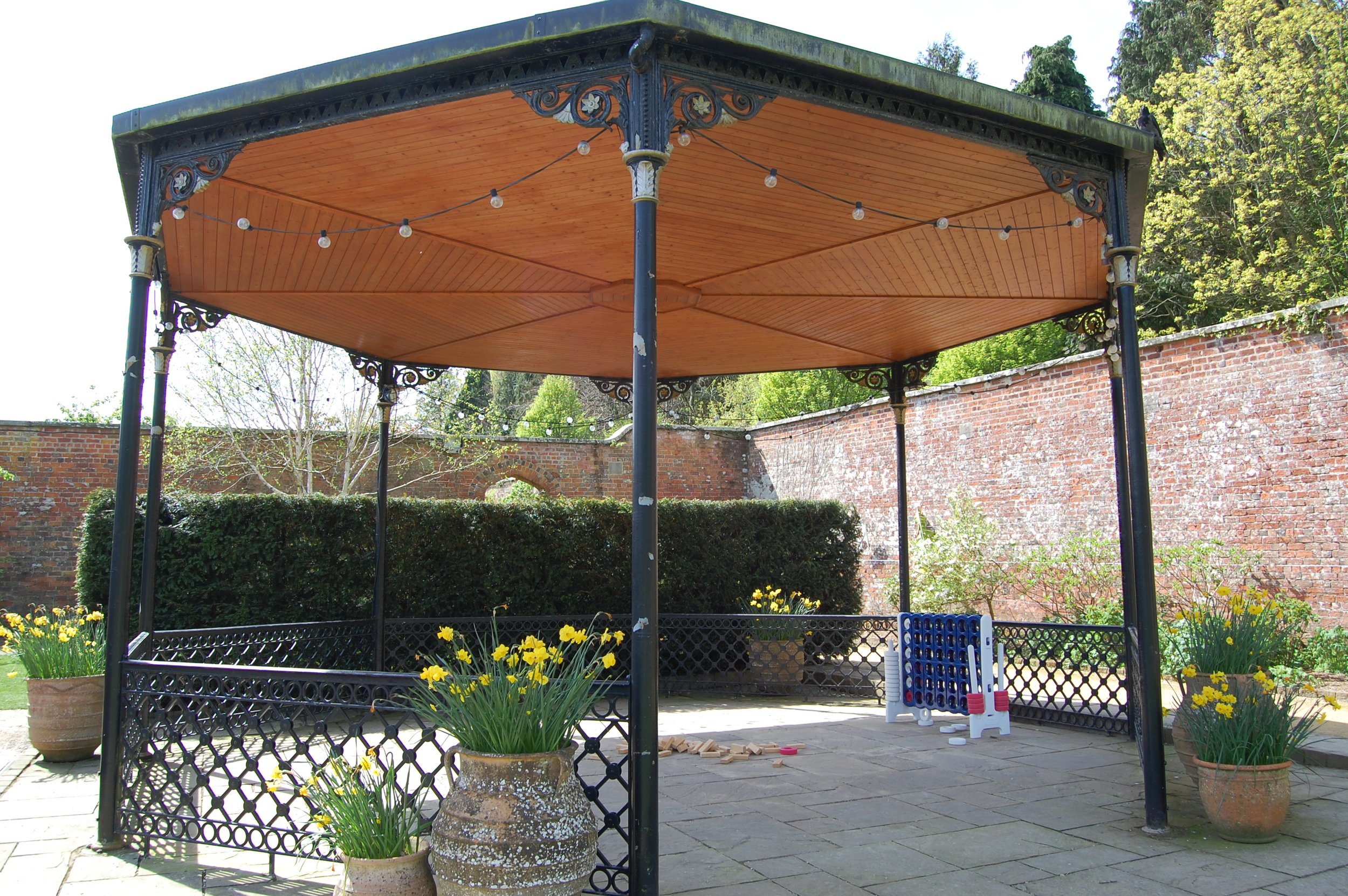 WGbandstand.JPG