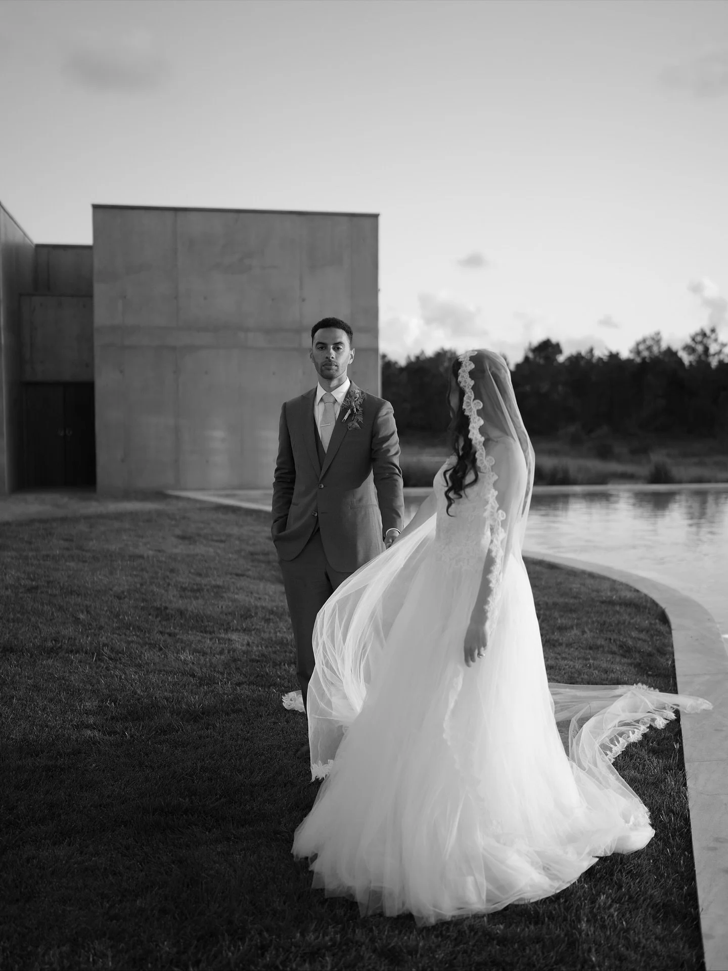 From the wedding of Alexa &amp; Kris.

Planner: @algarvedreamweddings 
Styling &amp; decor: @claudia_mota_design 
Photo and video: @carolinaoverseaproject 
Hair and makeup: @biancapereira.makeup 
Rentals: @proeventoeventos 
Music: @divanalgarve &amp;