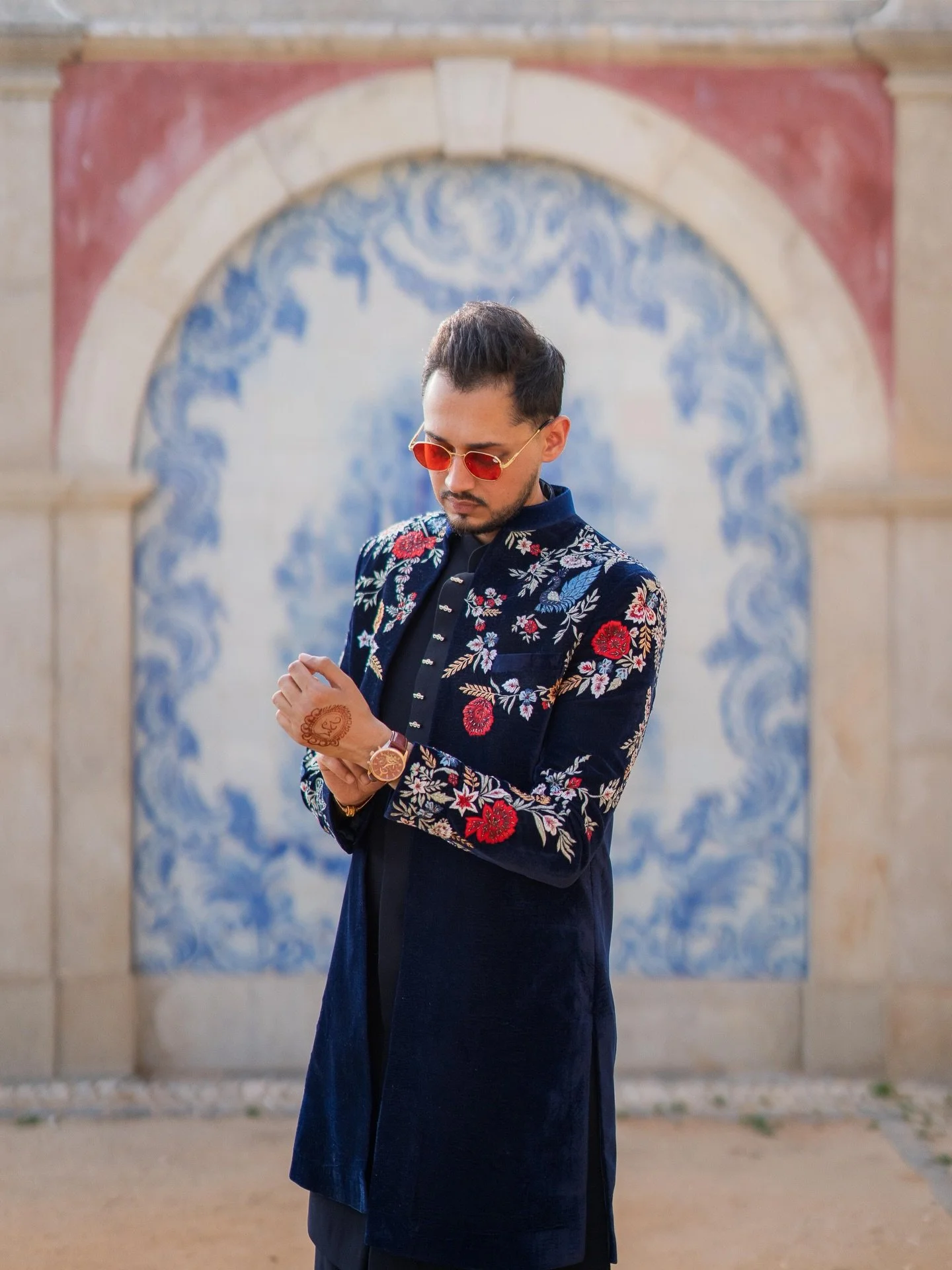 Viral. 

Final planning: @algarvedreamweddings 
Styling &amp; decor: @claudia_mota_design 
Photo and video: @autographweddings 
Catering: @passagetoindia_lisbon_portugal 
Makeup &amp; hair: @bridesbymeera @meeramua 
Wedding couture: @lalitdalmiaoffic