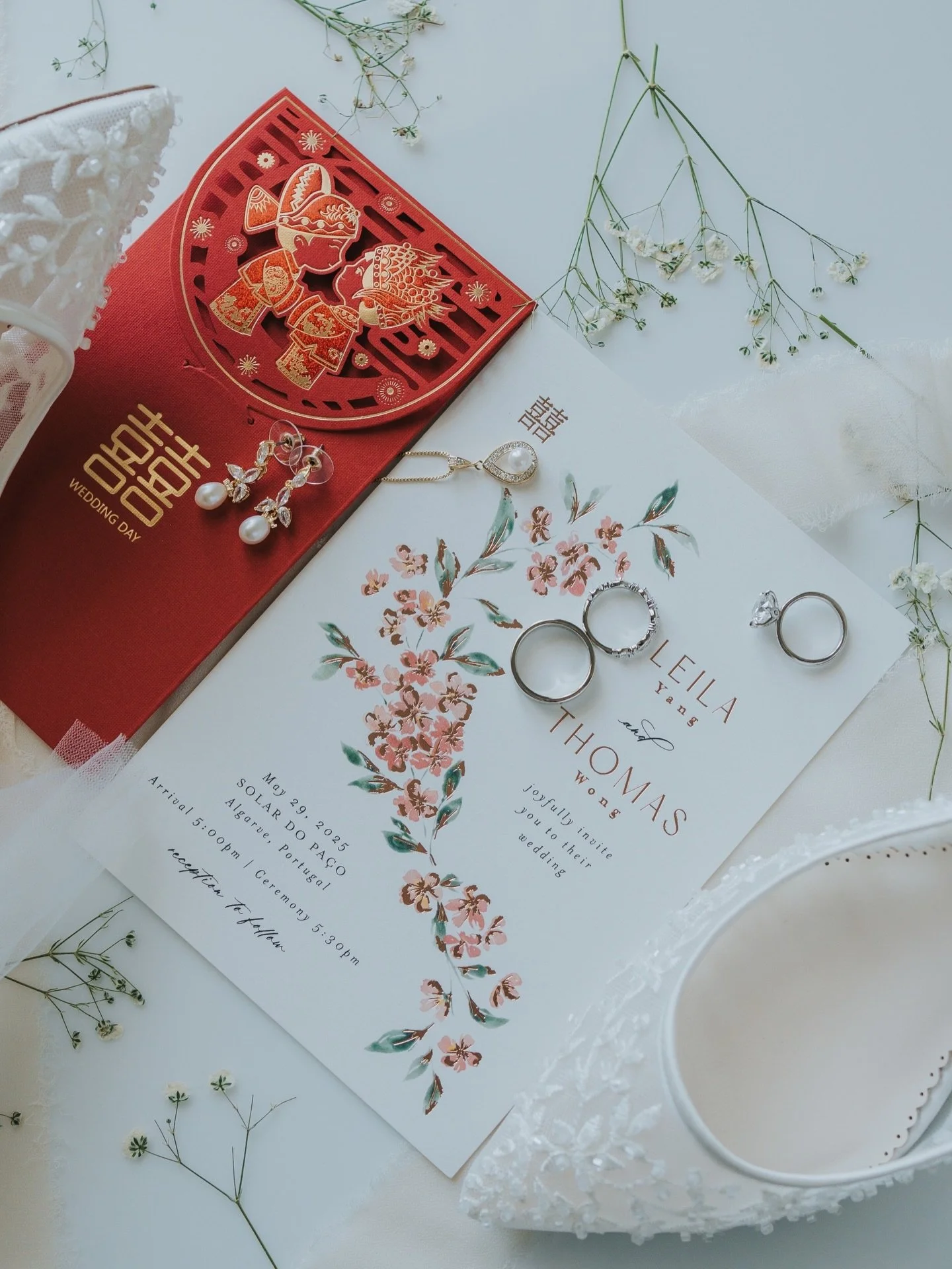 The details, in detail.

Planner: @algarvedreamweddings 
Styling &amp; decor: @claudia_mota_design 
Photographer: @shineebloomv 
Videographer: @lsfilmmaker 
Makeup: @nicolesoaresmkp 
Hair: @algarvehairmakeupstylist_xenia 
Venue: @solardopaco.algarve 